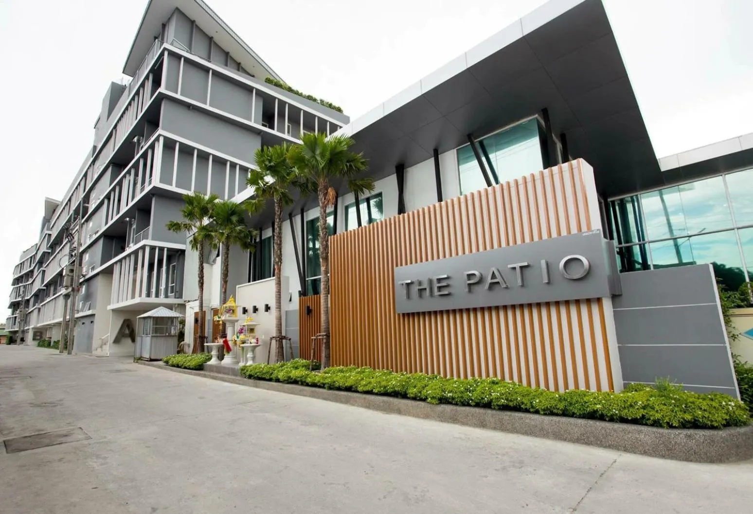 The Patio bangsaen miracle Seaview