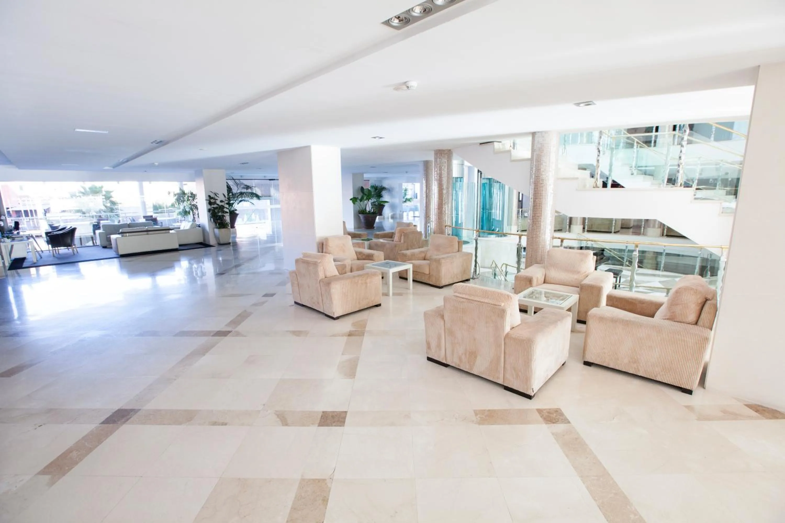 Lounge or bar in Hotel Granada Palace