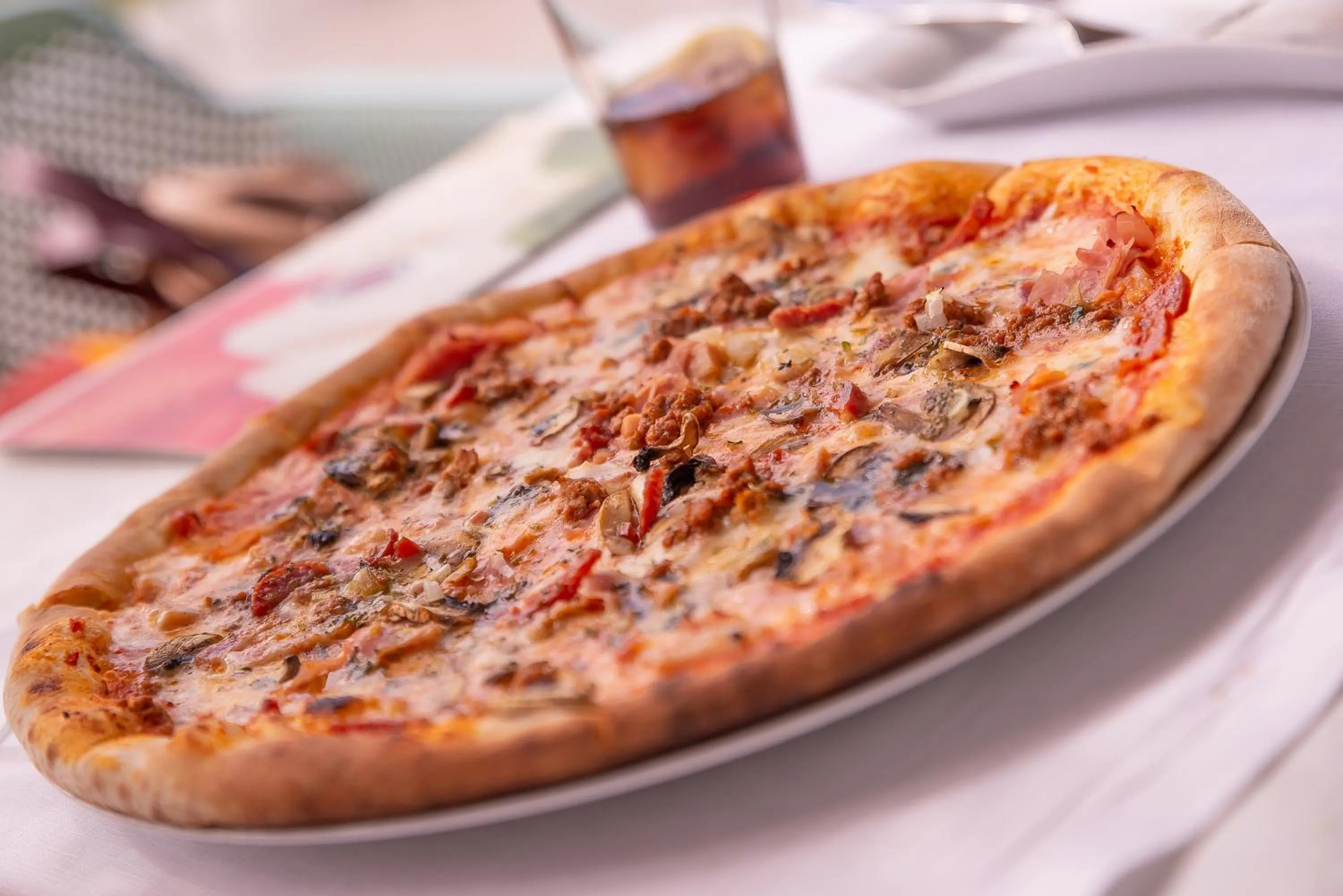 Restaurant/places to eat in Hotel Granada Palace