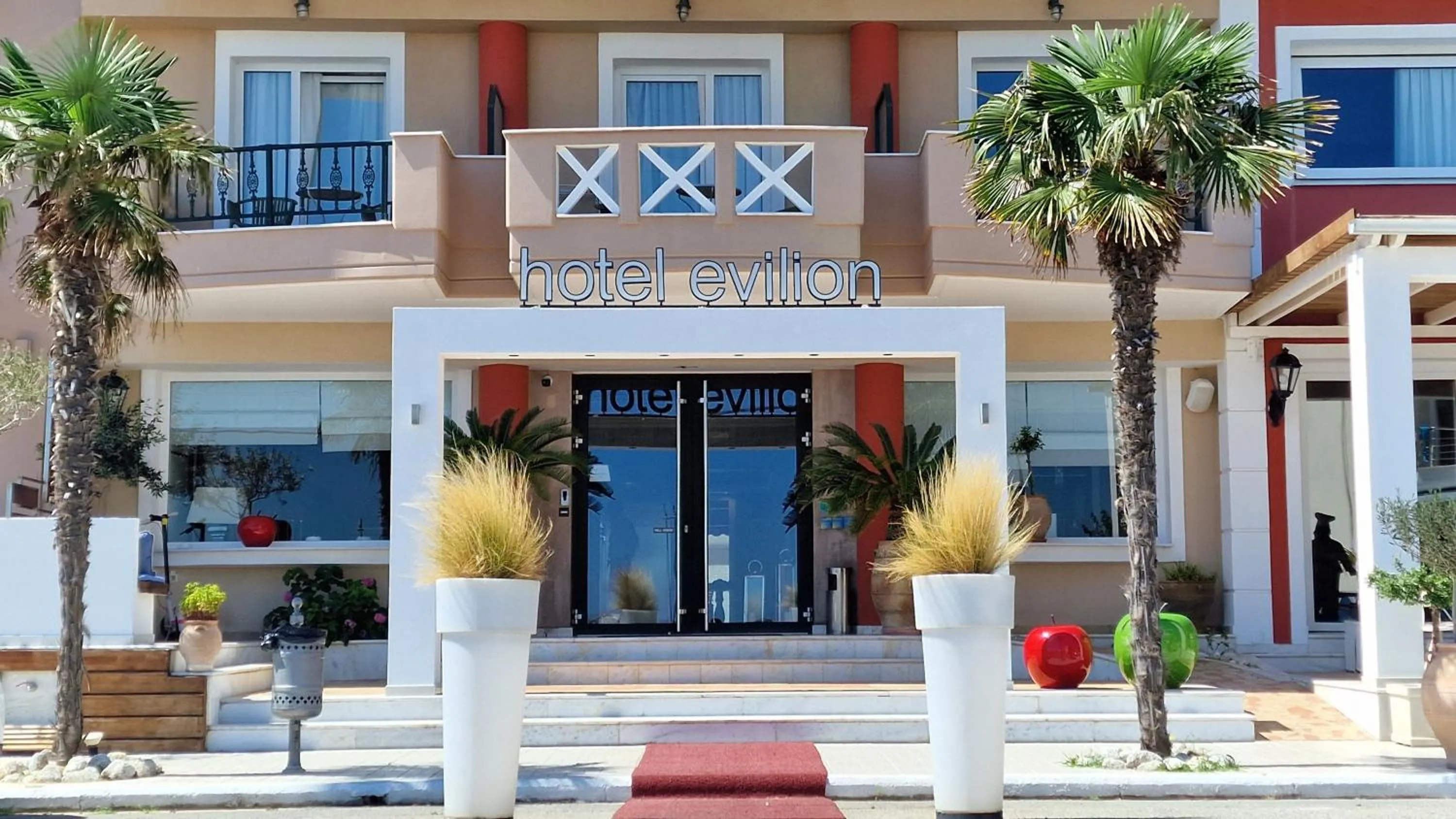 Facade/entrance in Hotel Evilion Sea And Sun