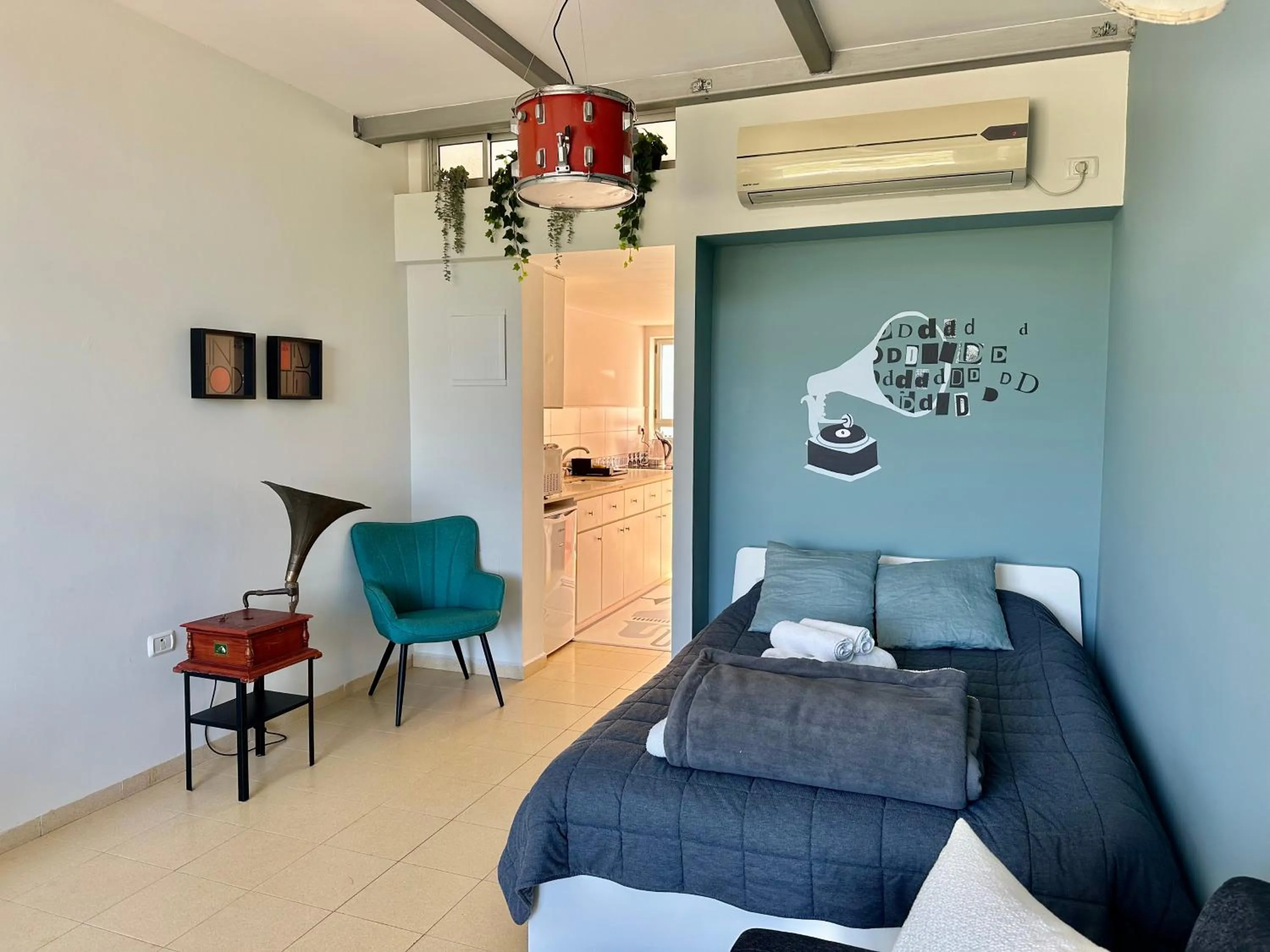 Bed in Ein Hod - Artists Village