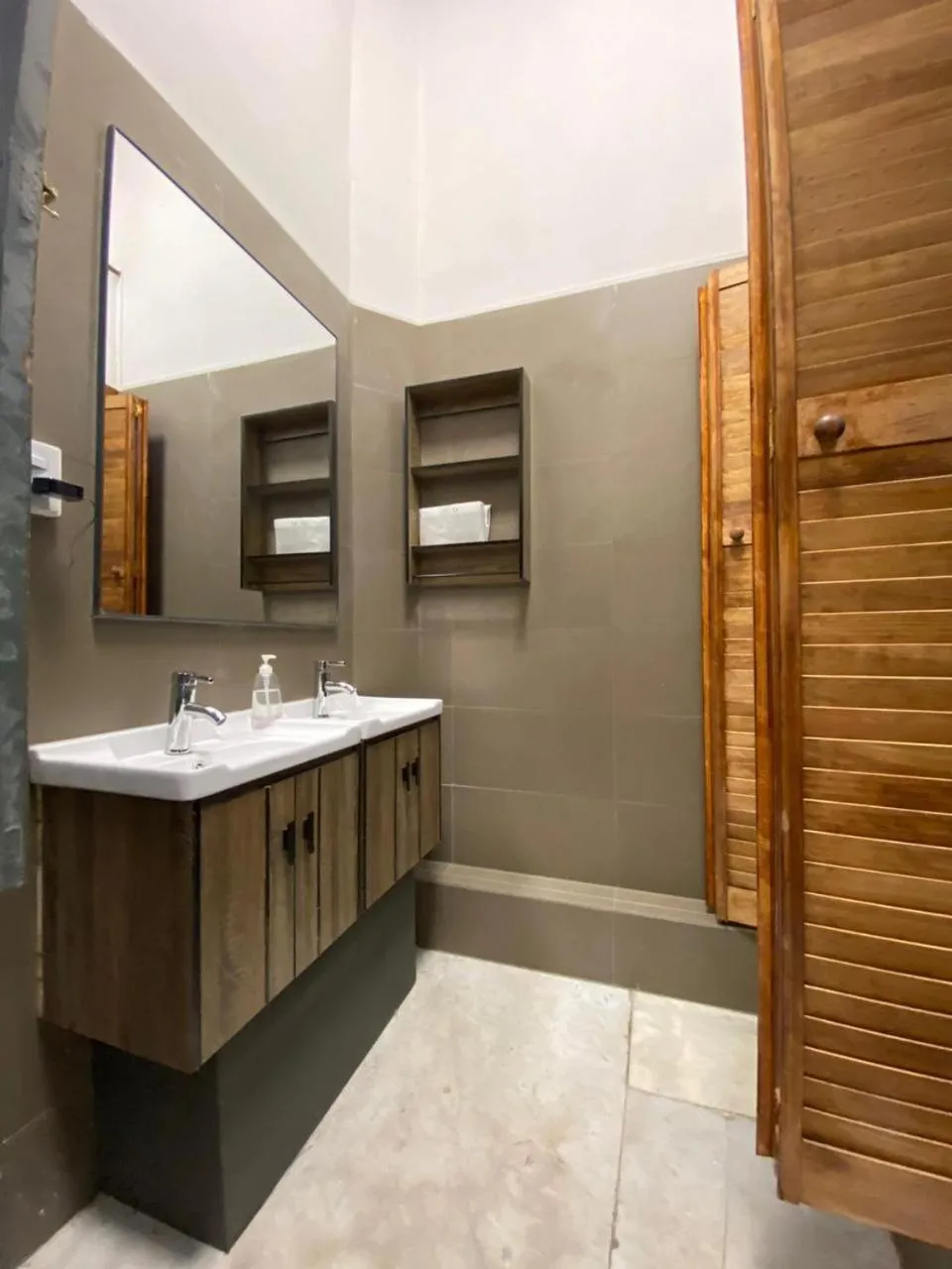 Casa Marina Huérfanos