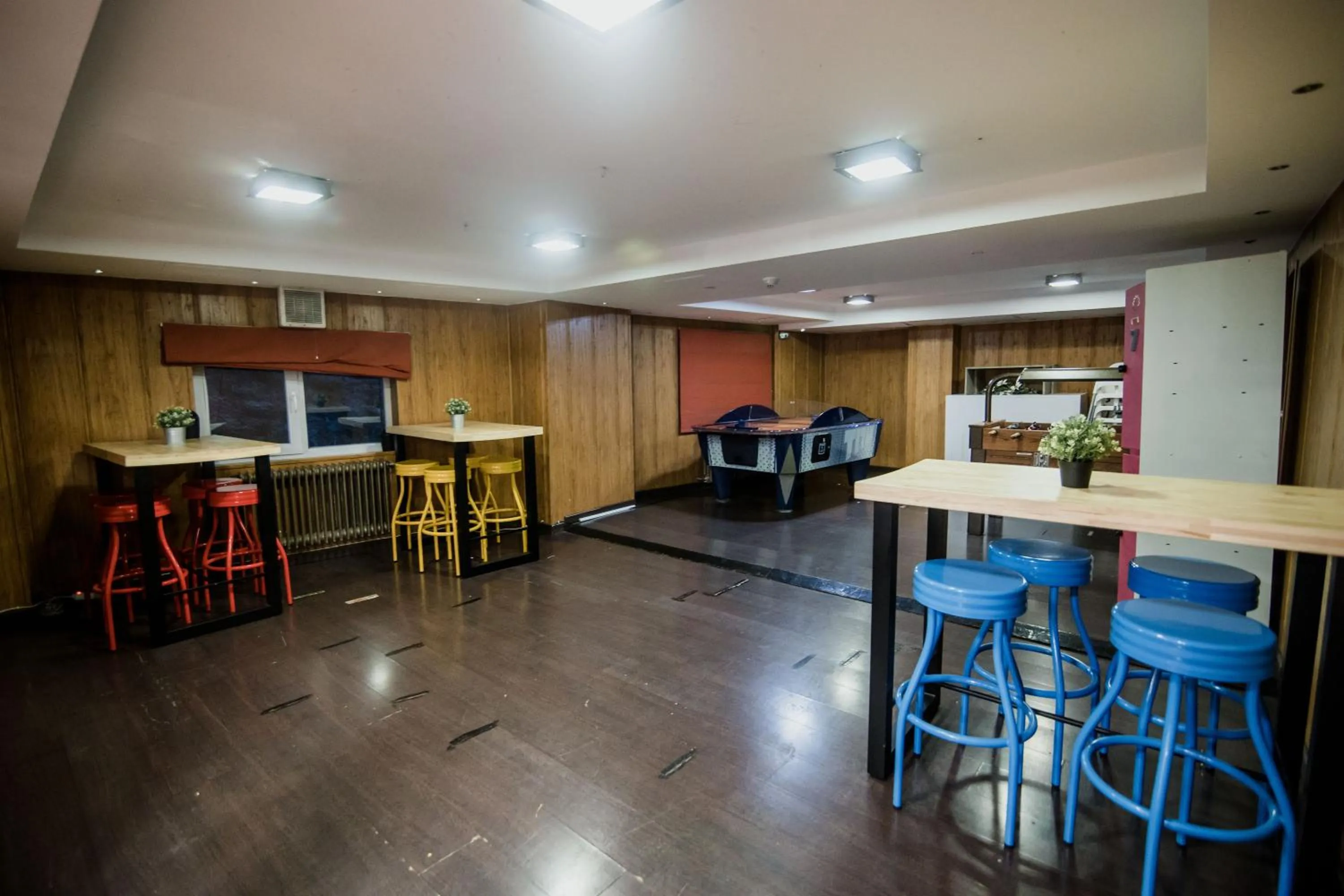 Game Room in Mont Blanc