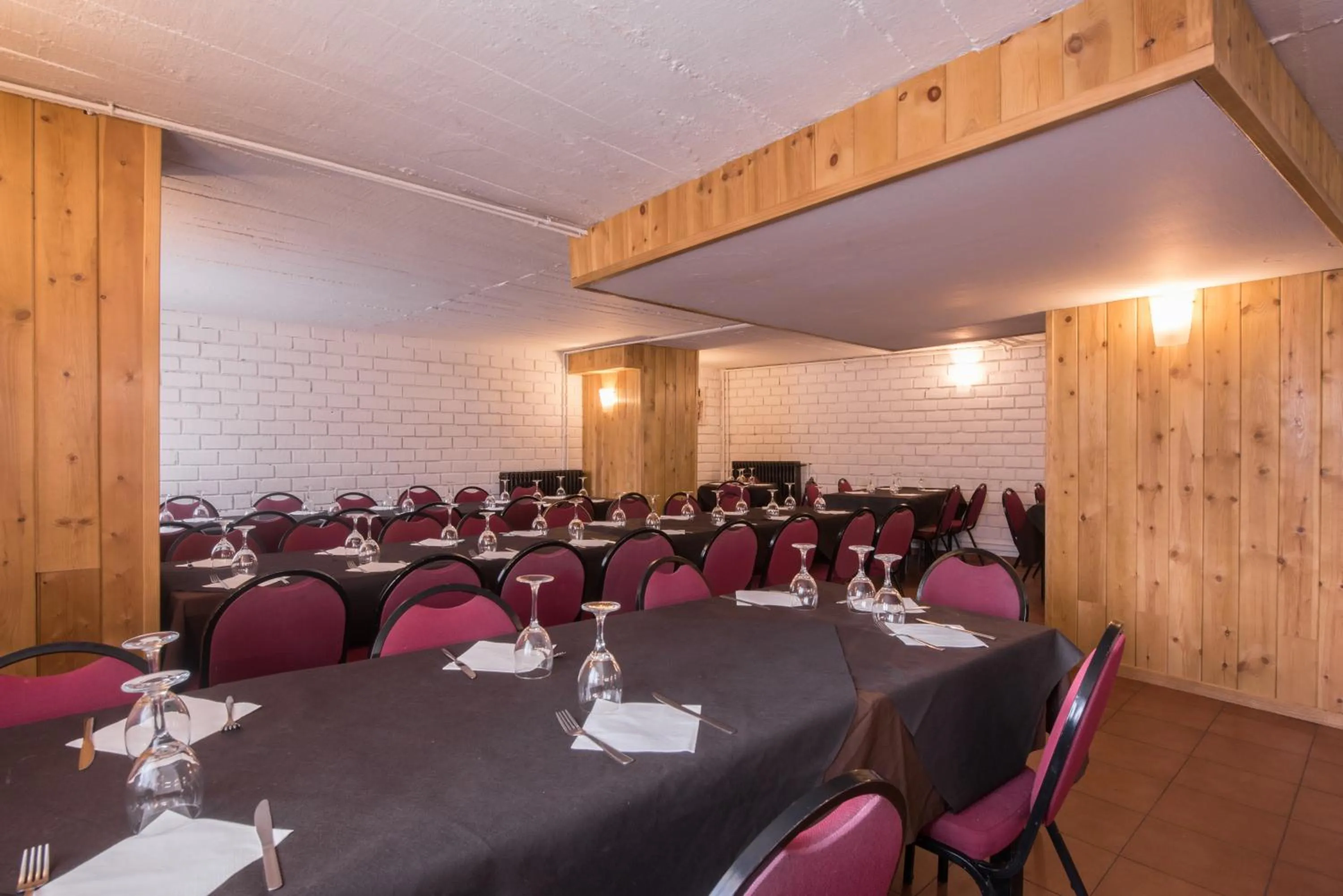 Restaurant/places to eat in El Ciervo