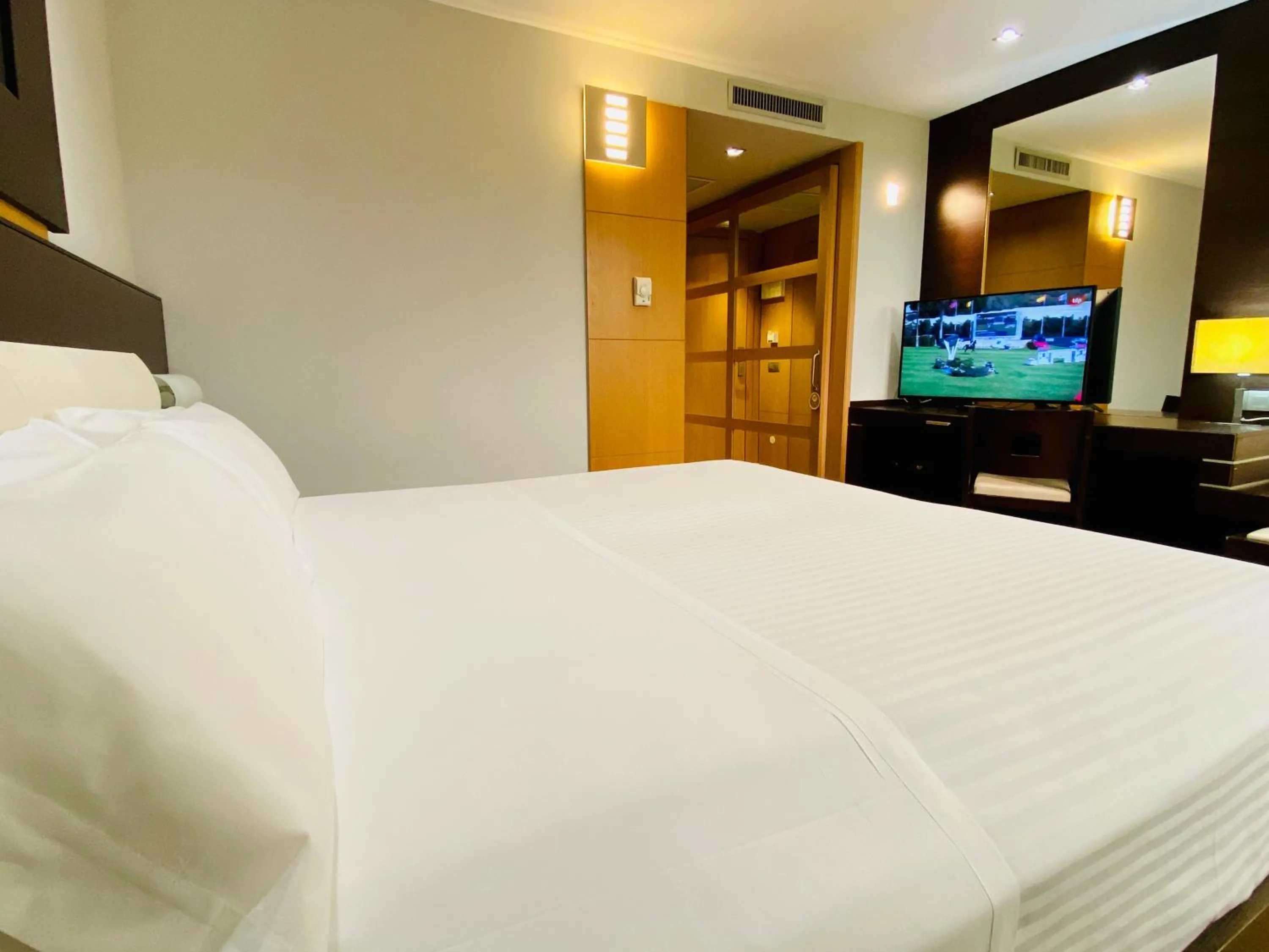 Photo of the whole room, Bed in Oca Palacio De La Llorea Hotel & Spa