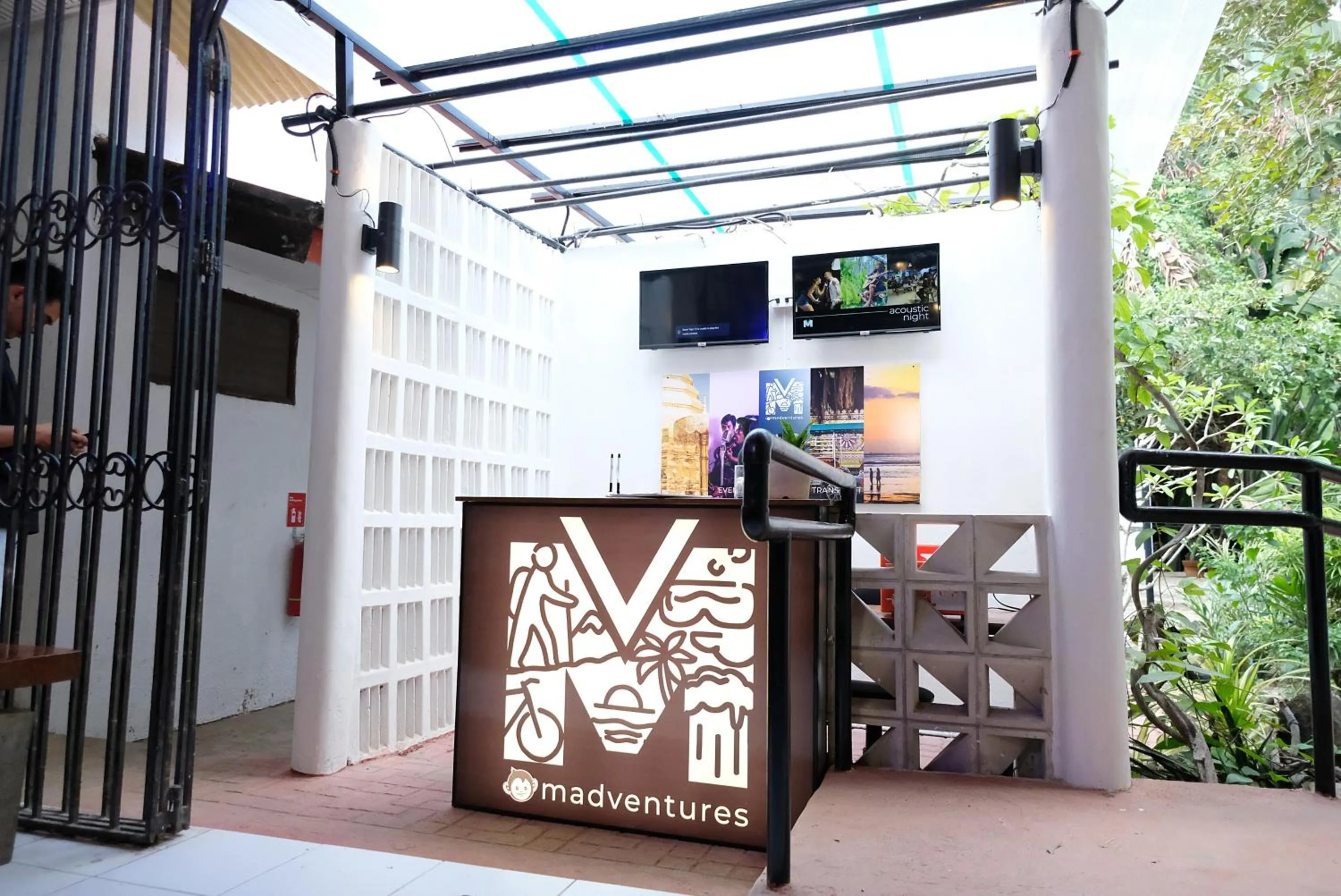 Activities in Mad Monkey Dumaguete