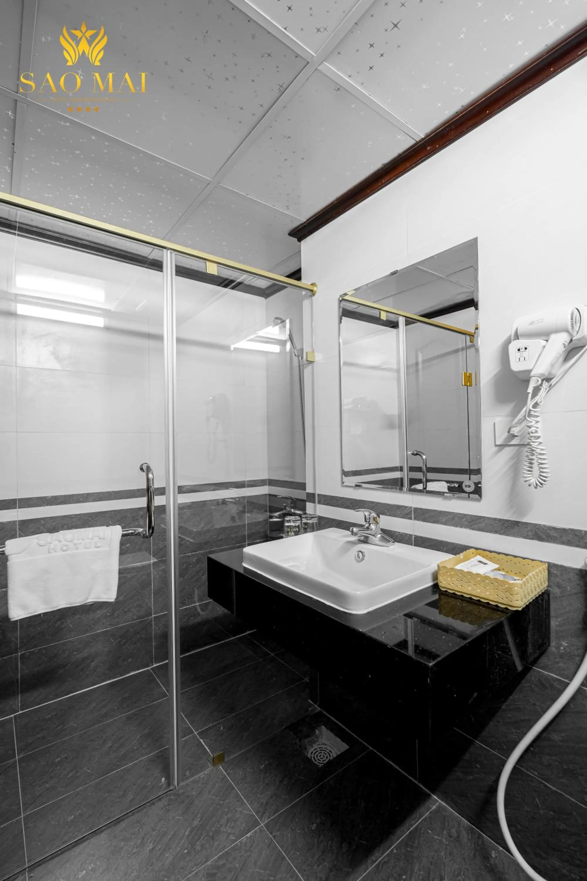 Shower in Sao Mai Hotel