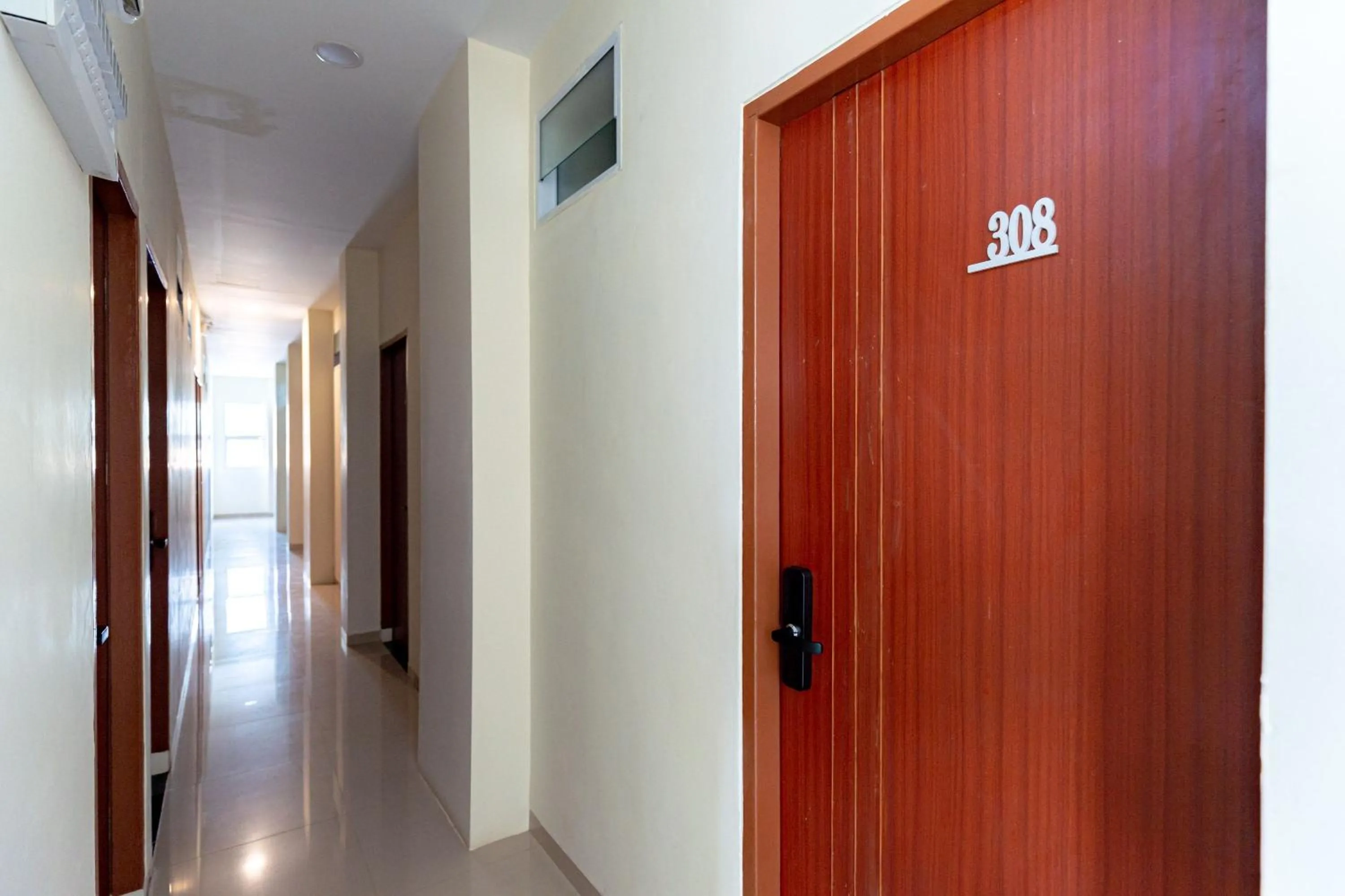 Floor plan in RedDoorz Plus at Komplek ABC Batu Aji Batam