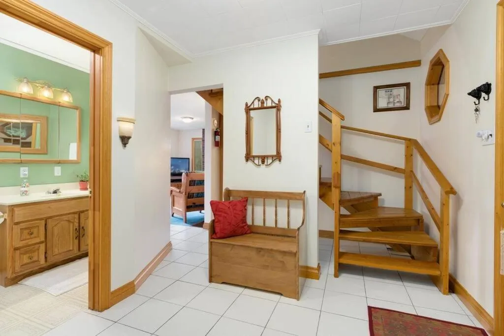 Bed in Bear Essentials Hideaway