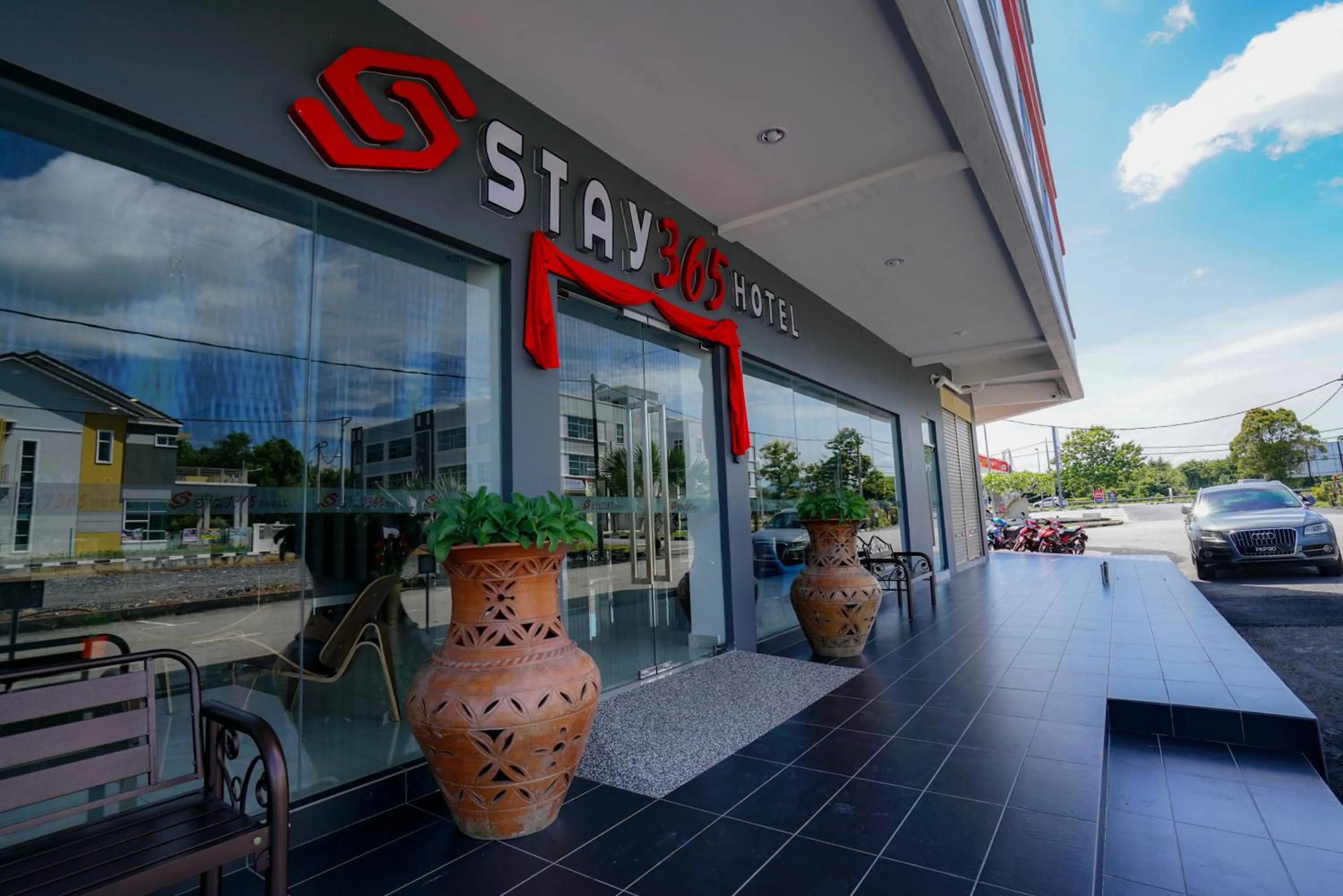 Property building in STAY 365 HOTEL