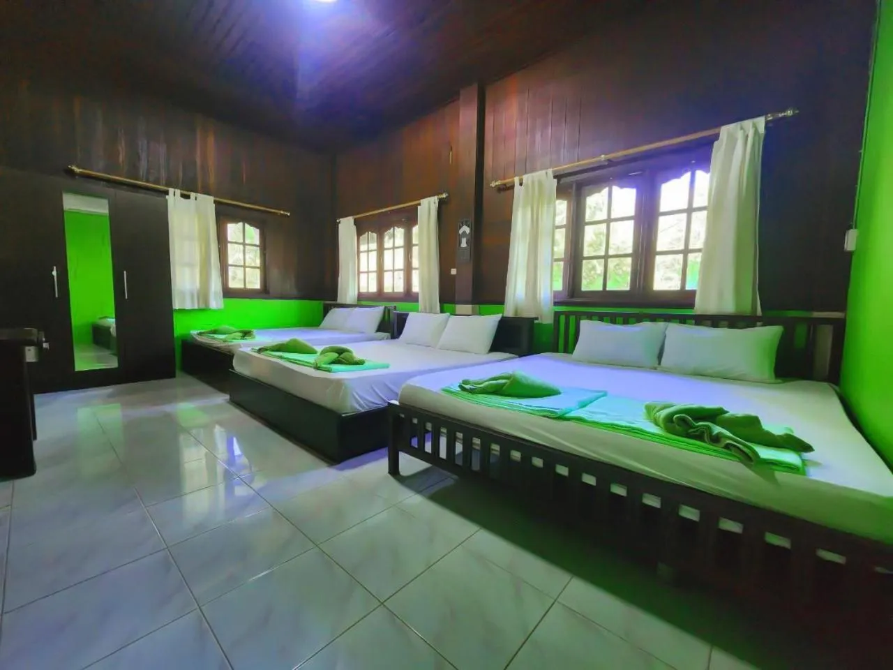 Bed in Banmae Resort Kohchang