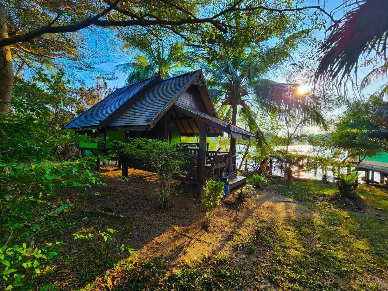 Garden in Banmae Resort Kohchang