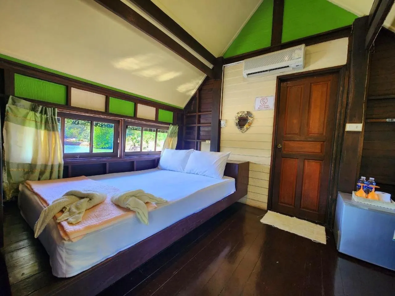 Bedroom, Bed in Banmae Resort Kohchang