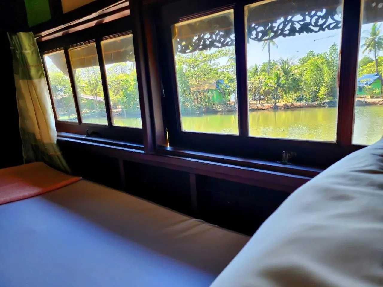 Bed in Banmae Resort Kohchang