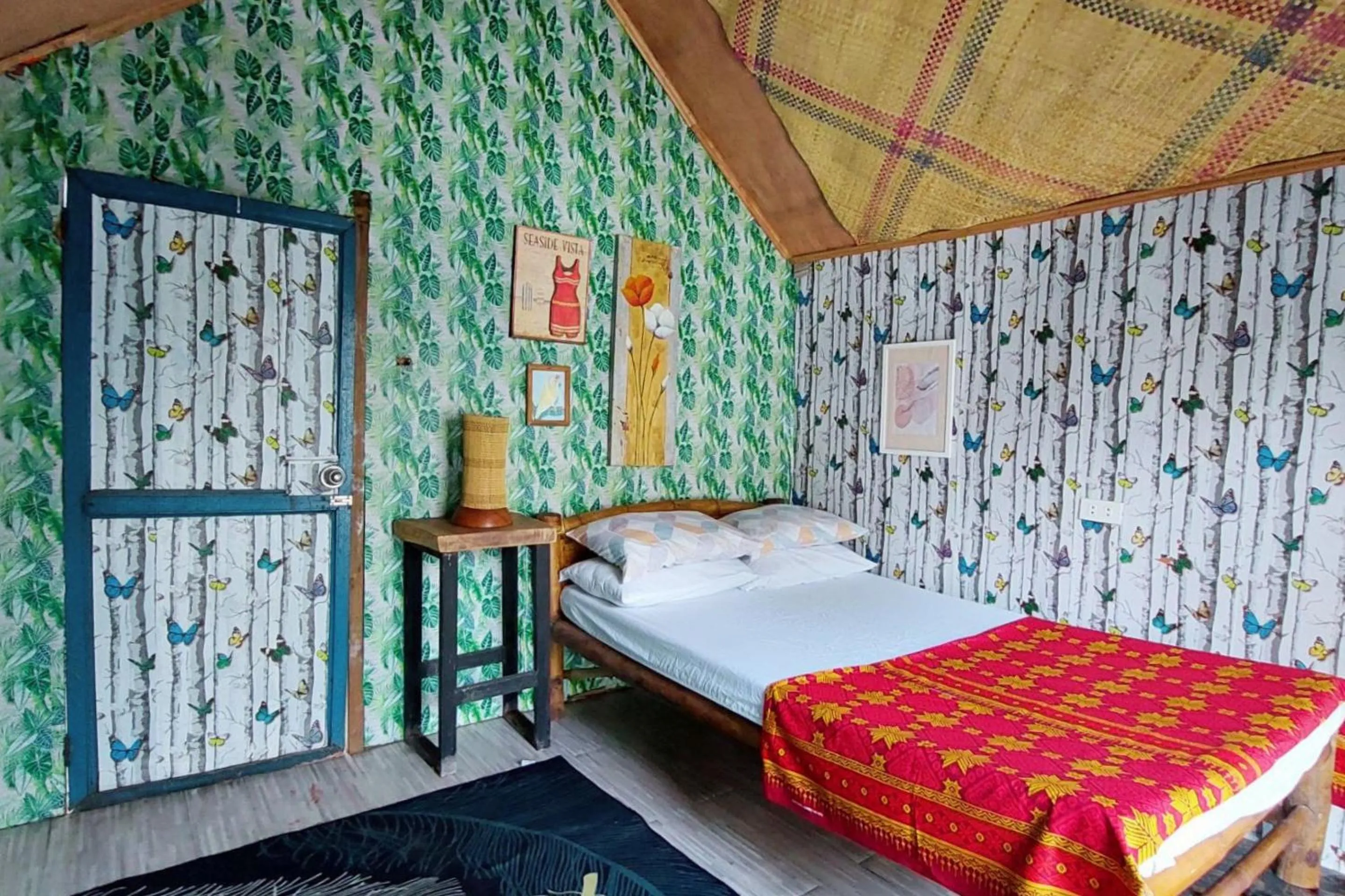 Bed in Half Moon Village and Beach House