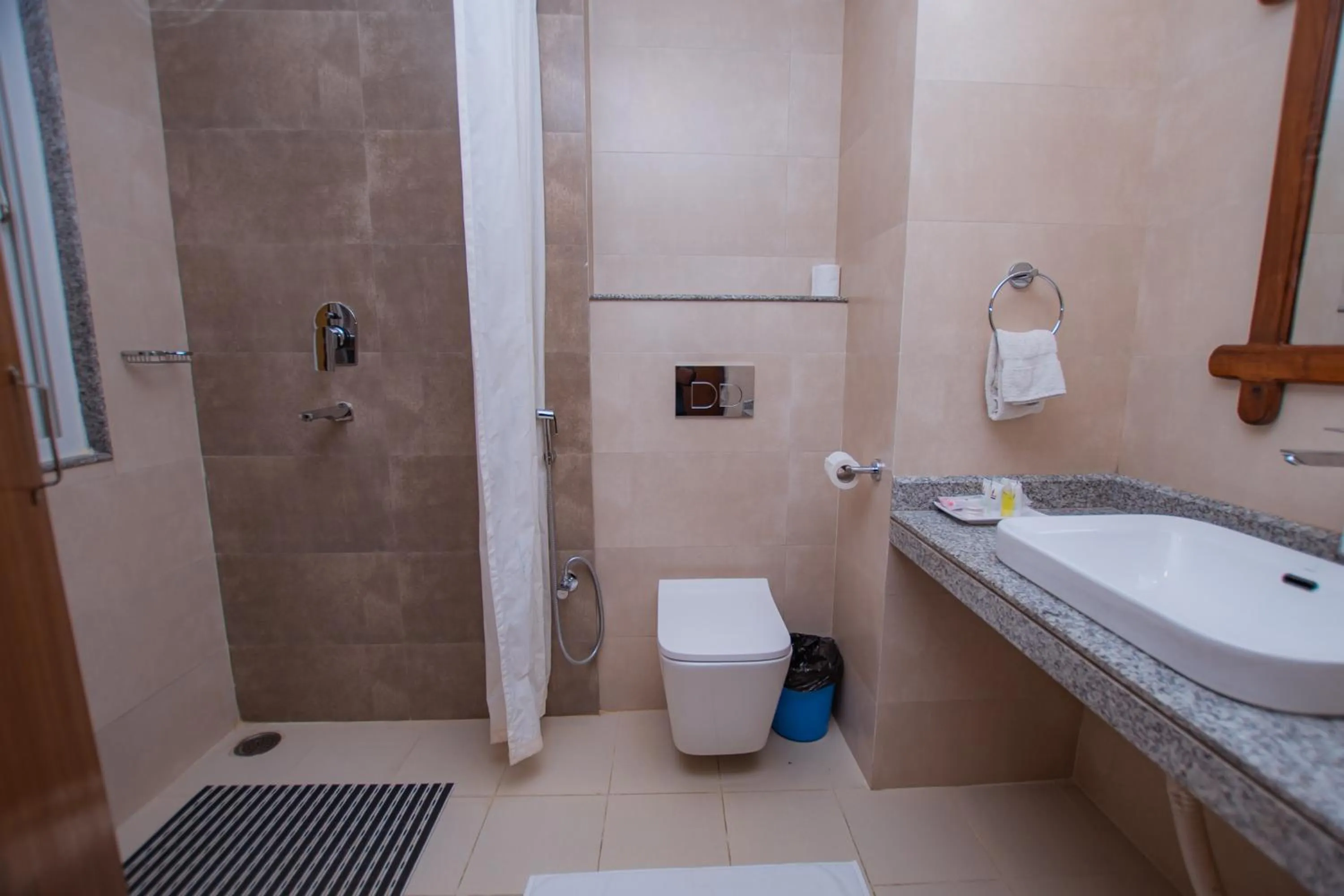 Toilet in Hotel Hidden Kingdom