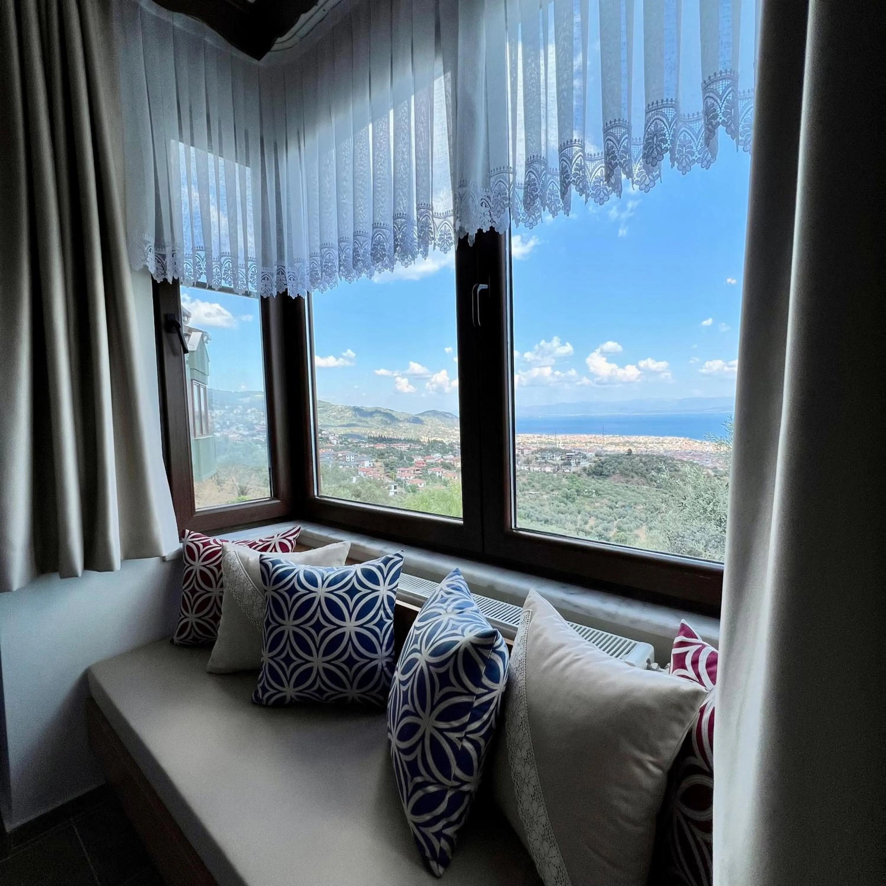 Sea view, Bed in KAZDAĞLARI ZEYTUNİHAN BUTİK OTEL
