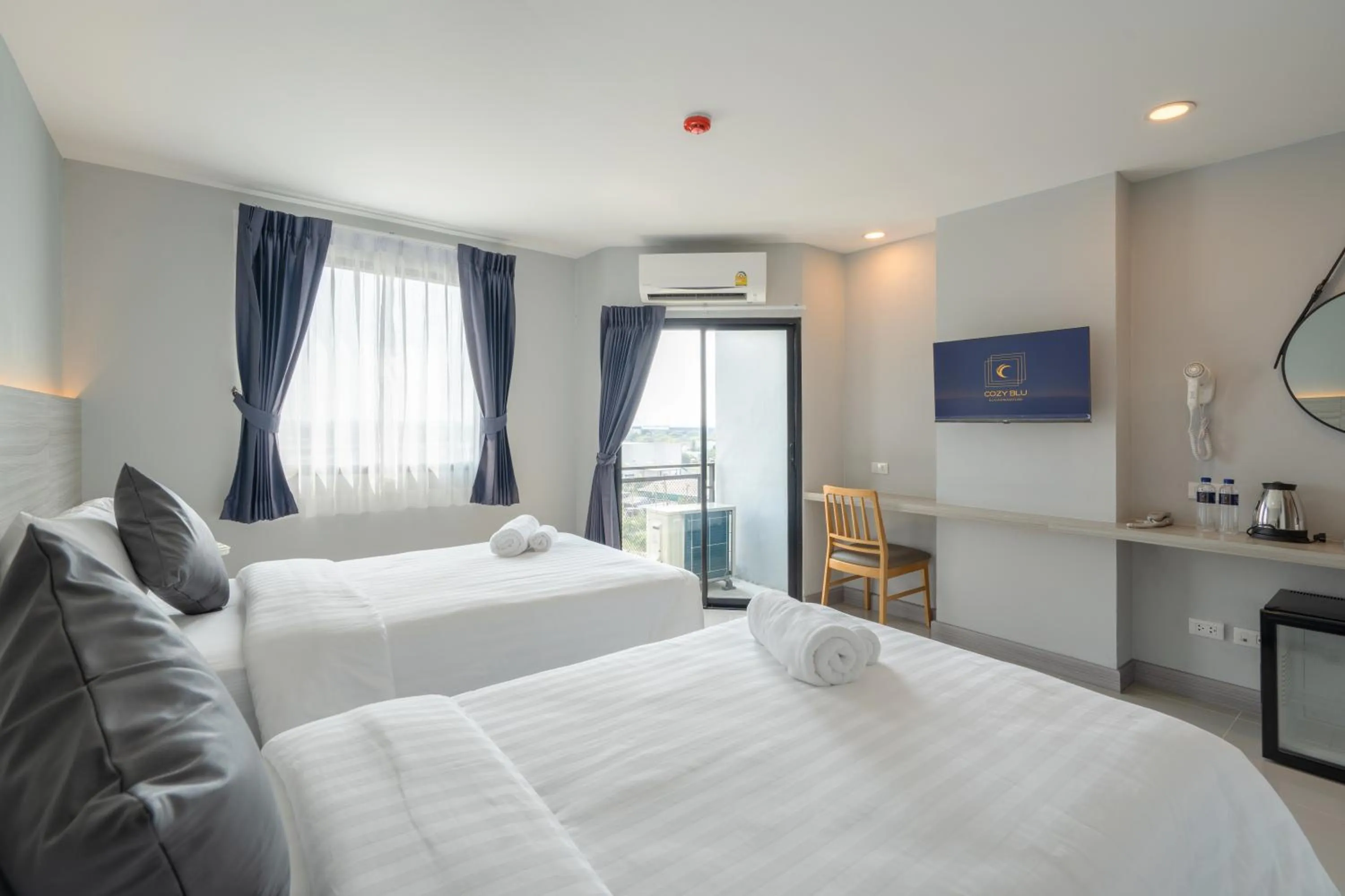 Property building, Bed in Cozy Blu Suvarnabhumi