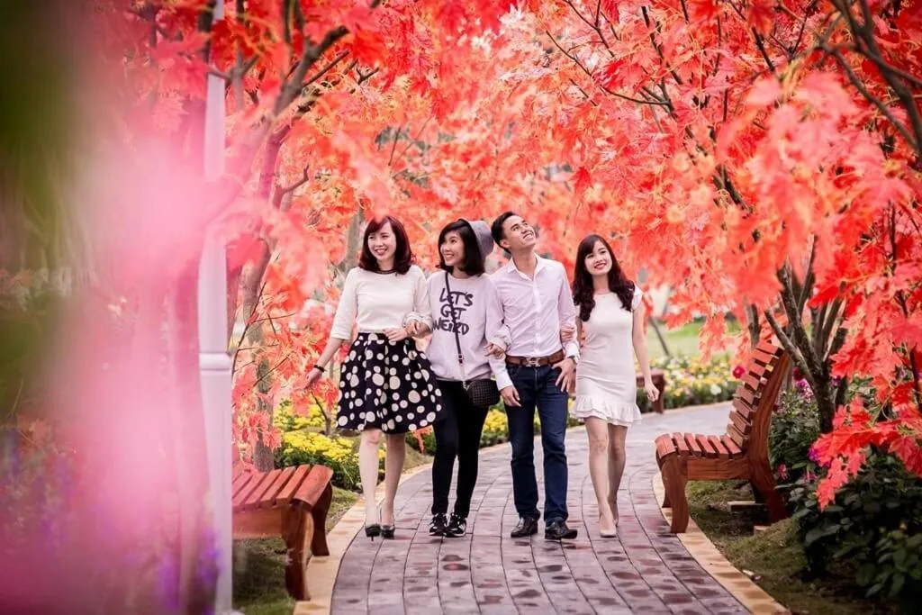 People in Capsule Ecopark