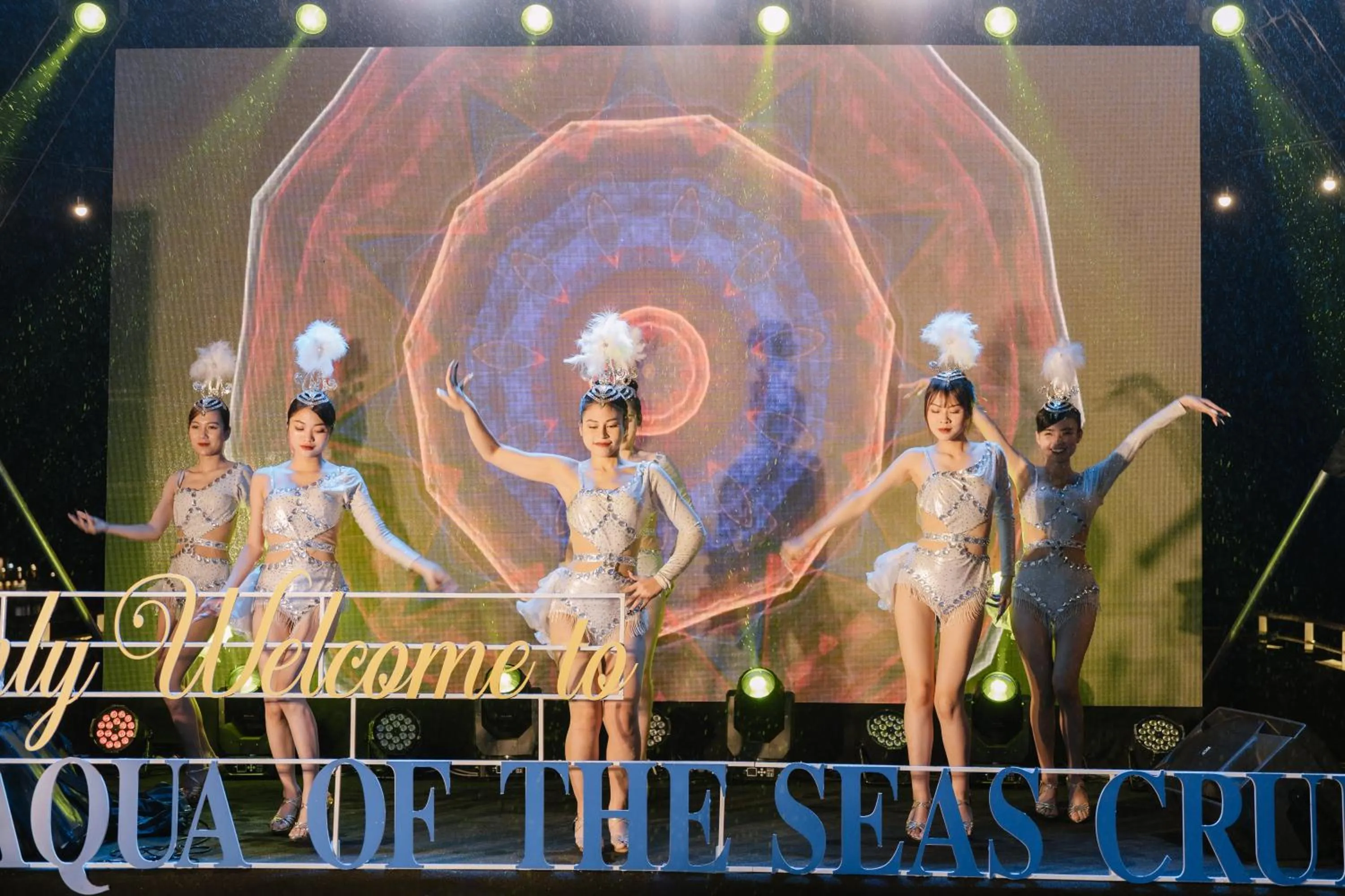 People in Aqua Of The Seas Cruise Halong by AHG