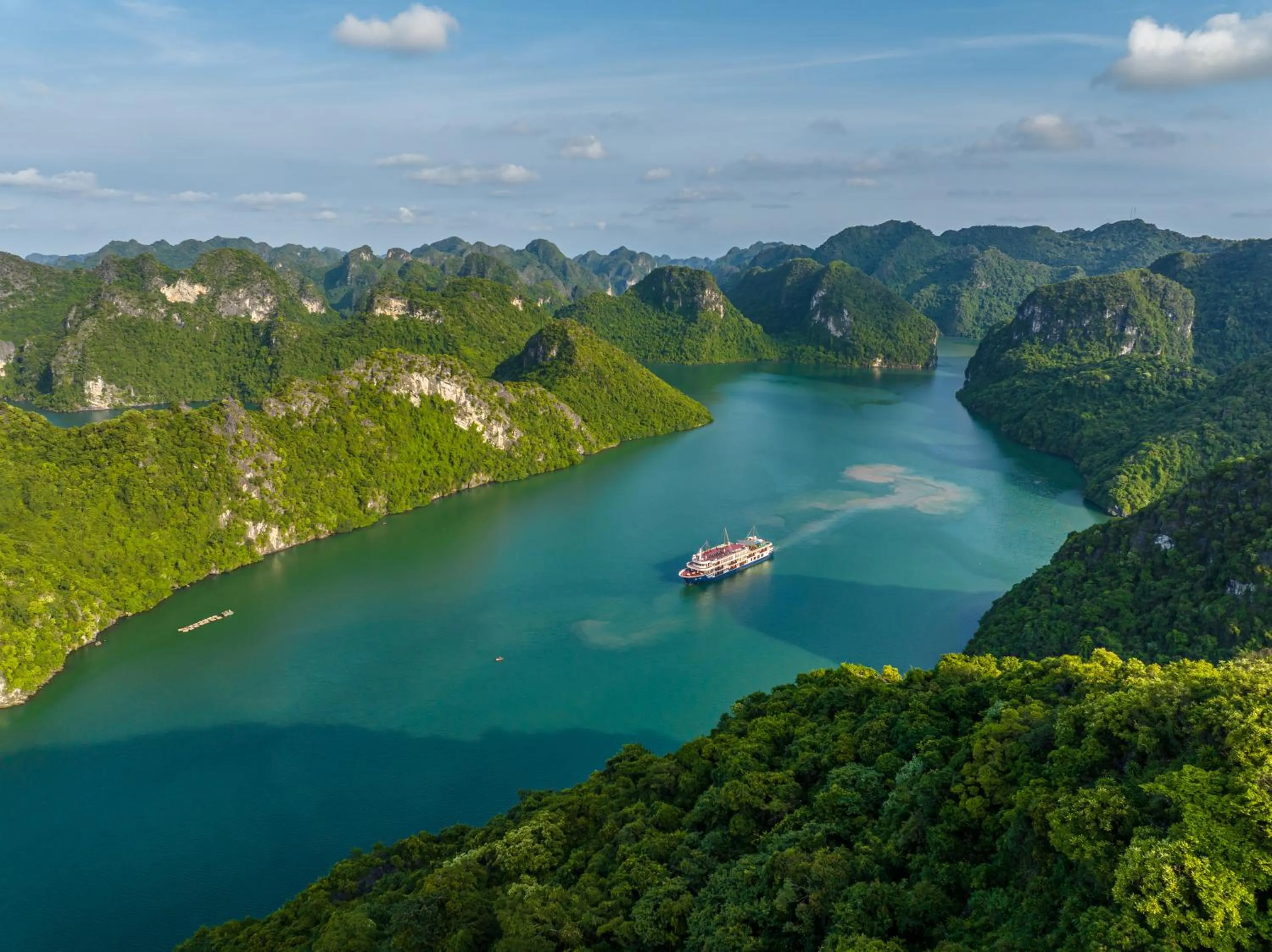 Property building in Aqua Of The Seas Cruise Halong by AHG