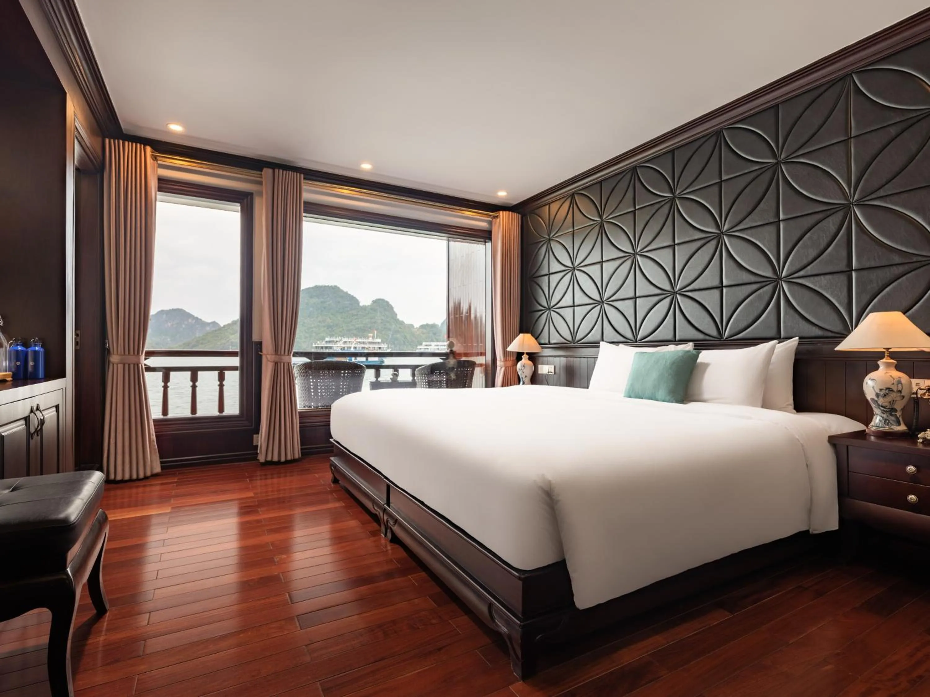 Bed in Aqua Of The Seas Cruise Halong by AHG