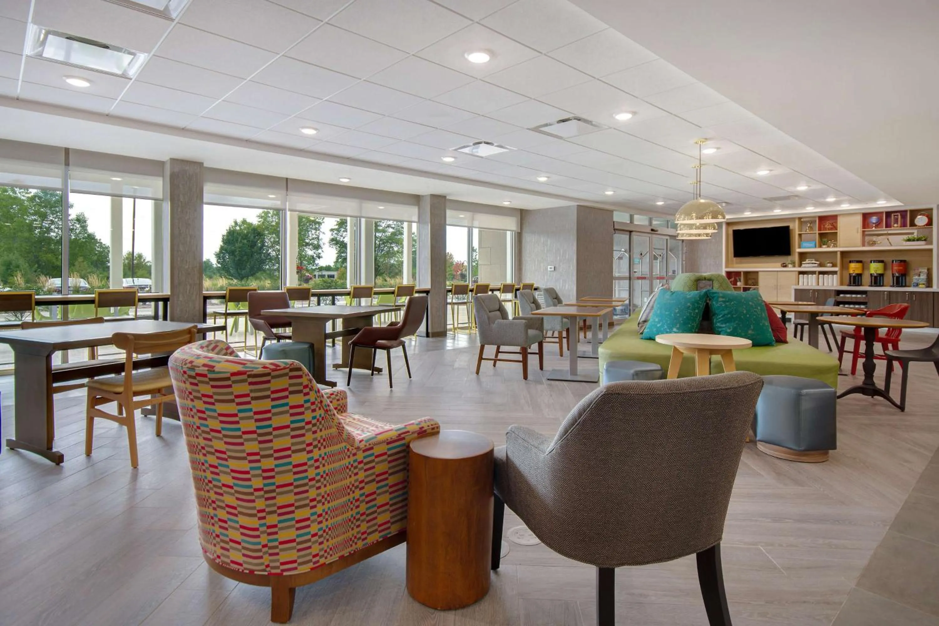 Lobby or reception in Home2 Suites By Hilton Grand Rapids Airport