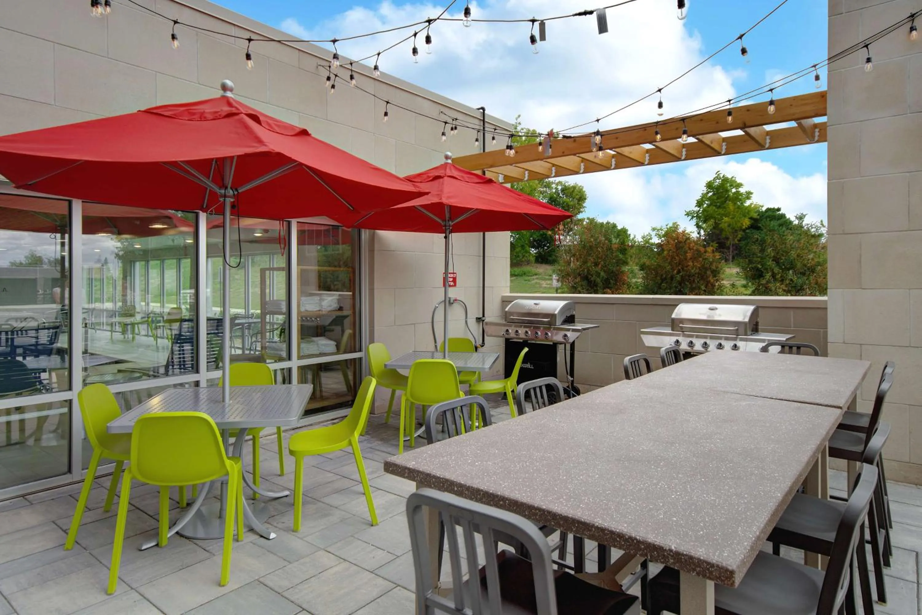 Patio in Home2 Suites By Hilton Grand Rapids Airport