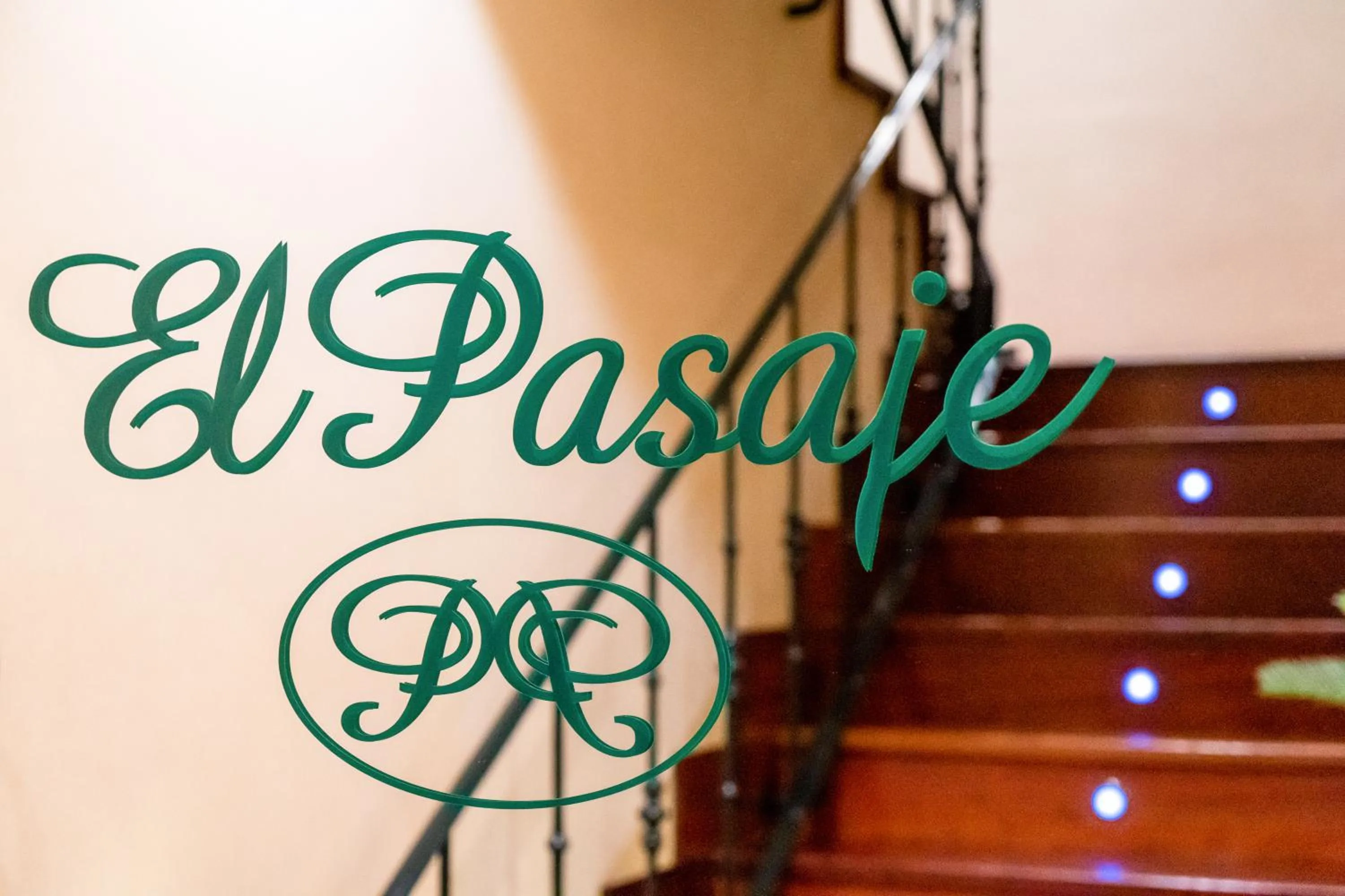 Decorative detail in El Pasaje