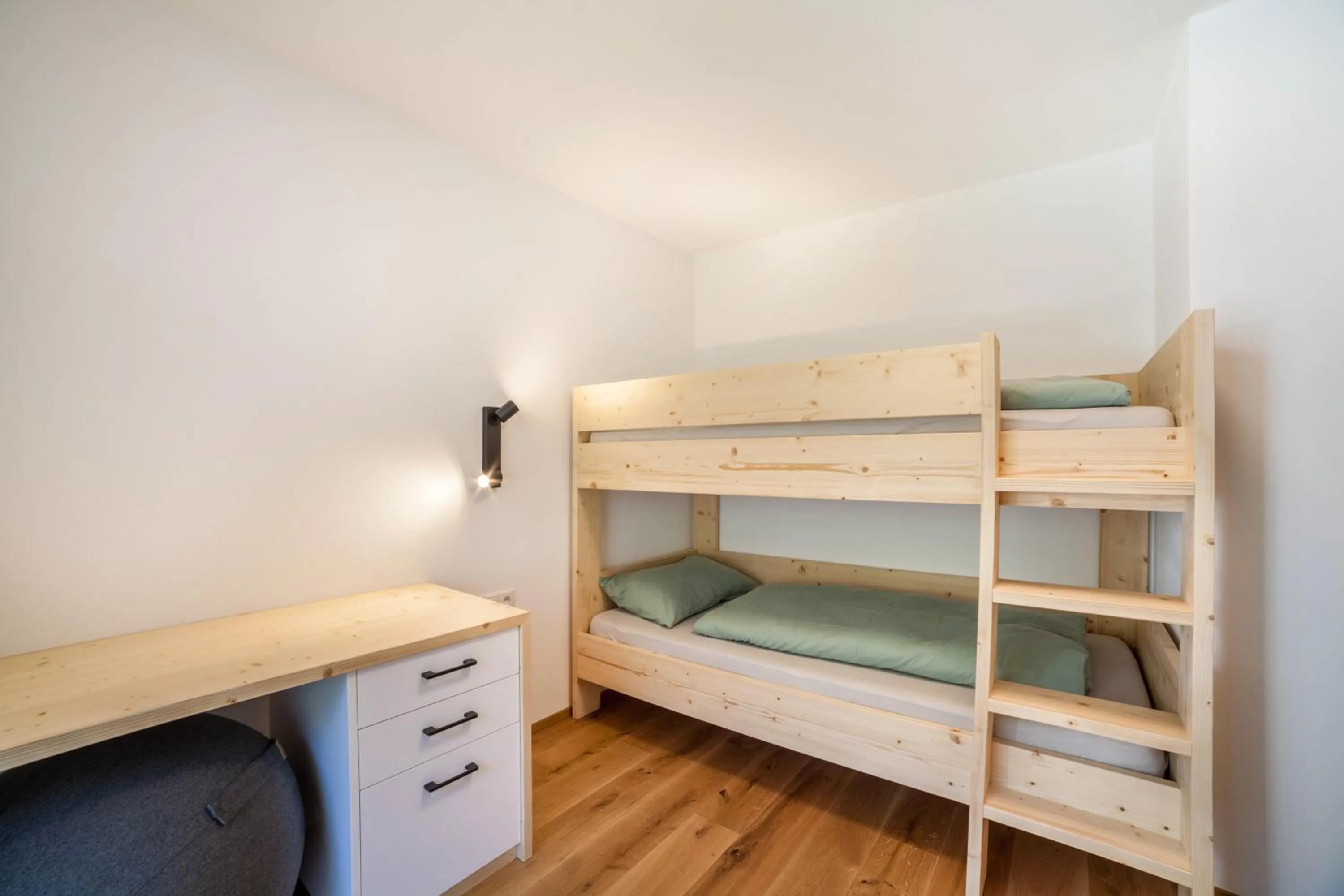 Property building, Bed in Apartment Sankt Martin