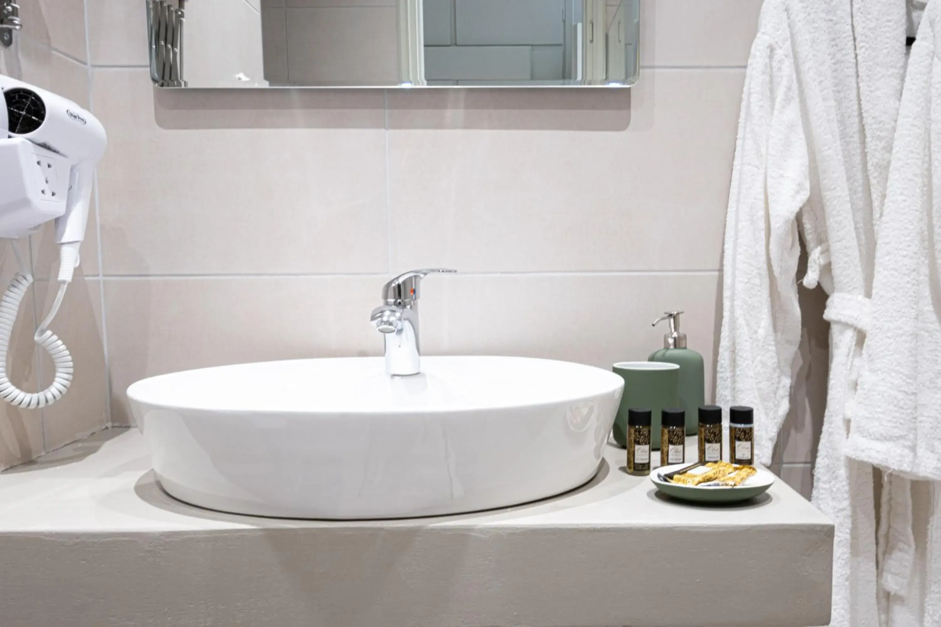 Double or Twin Room with Side Sea View in RIVIERA HOTEL Double or Twin Room with Side Sea View in RIVIERA HOTEL