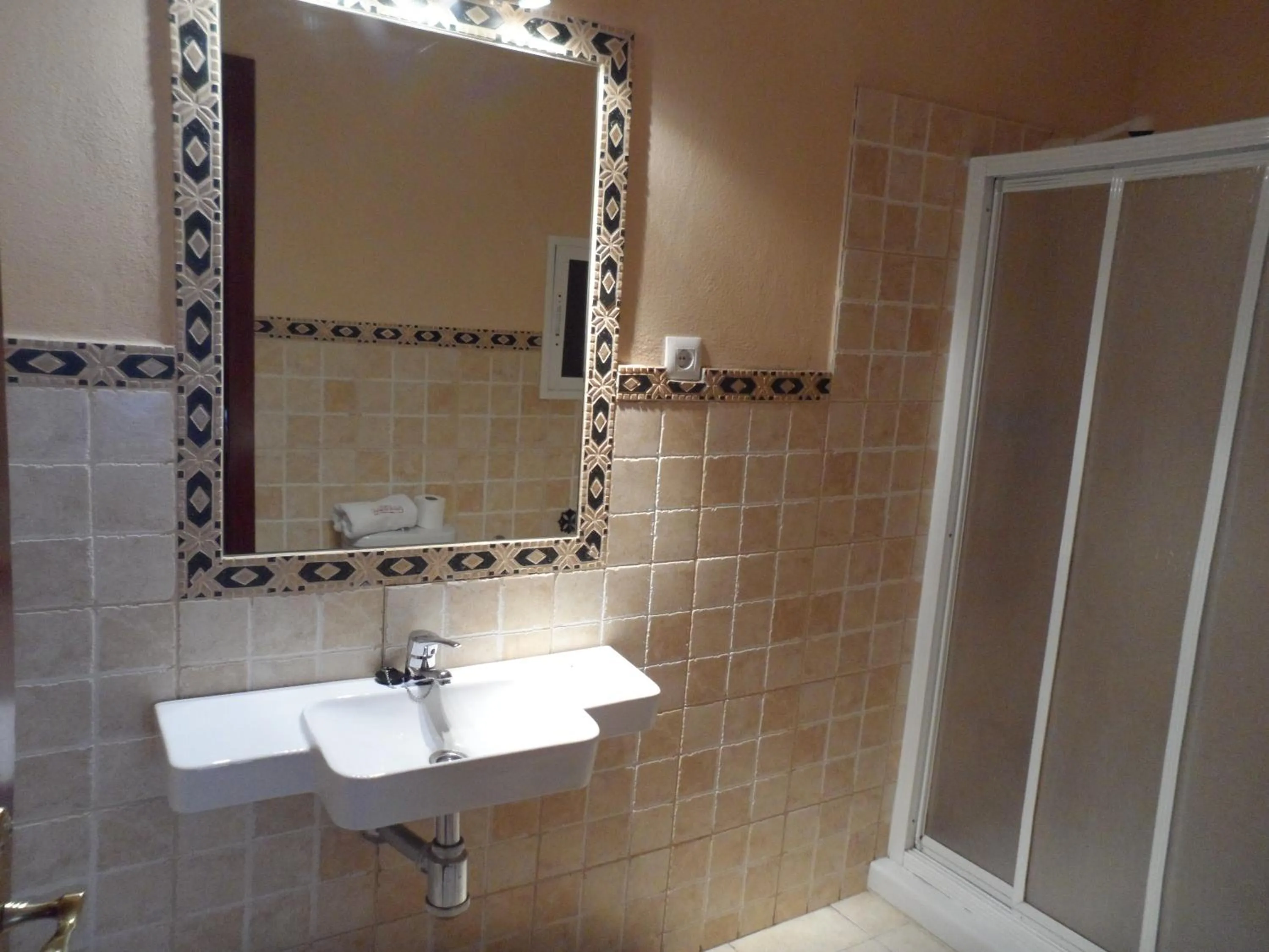 Bathroom in Hospedería Luis de Góngora