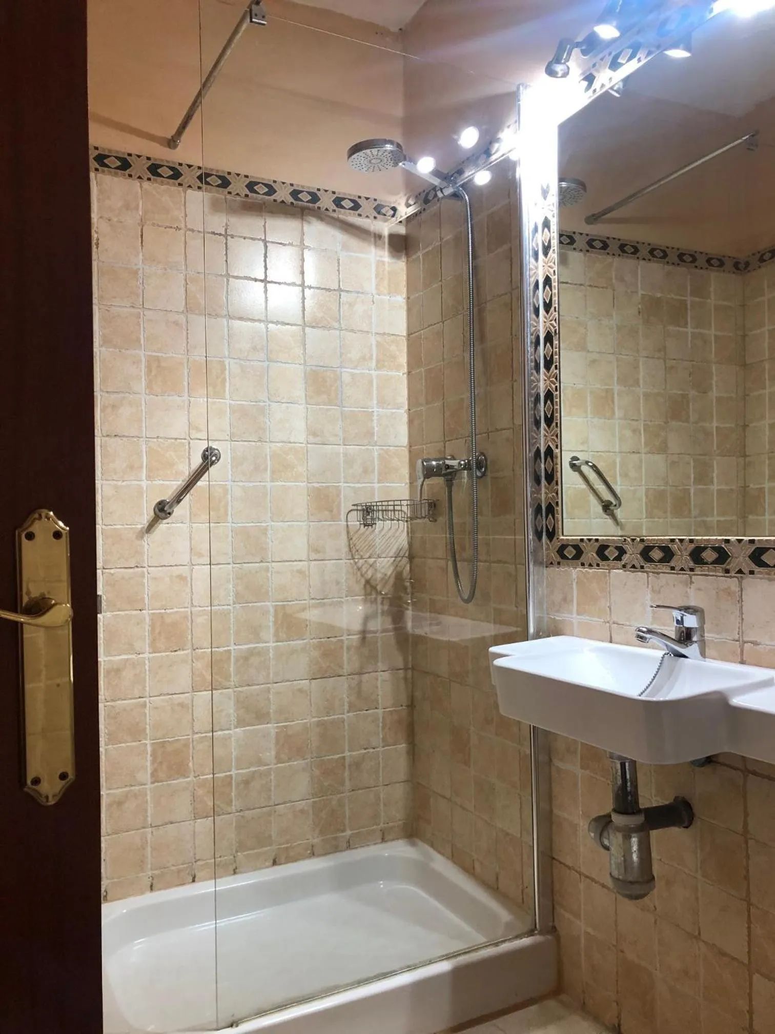 Bathroom in Hospedería Luis de Góngora