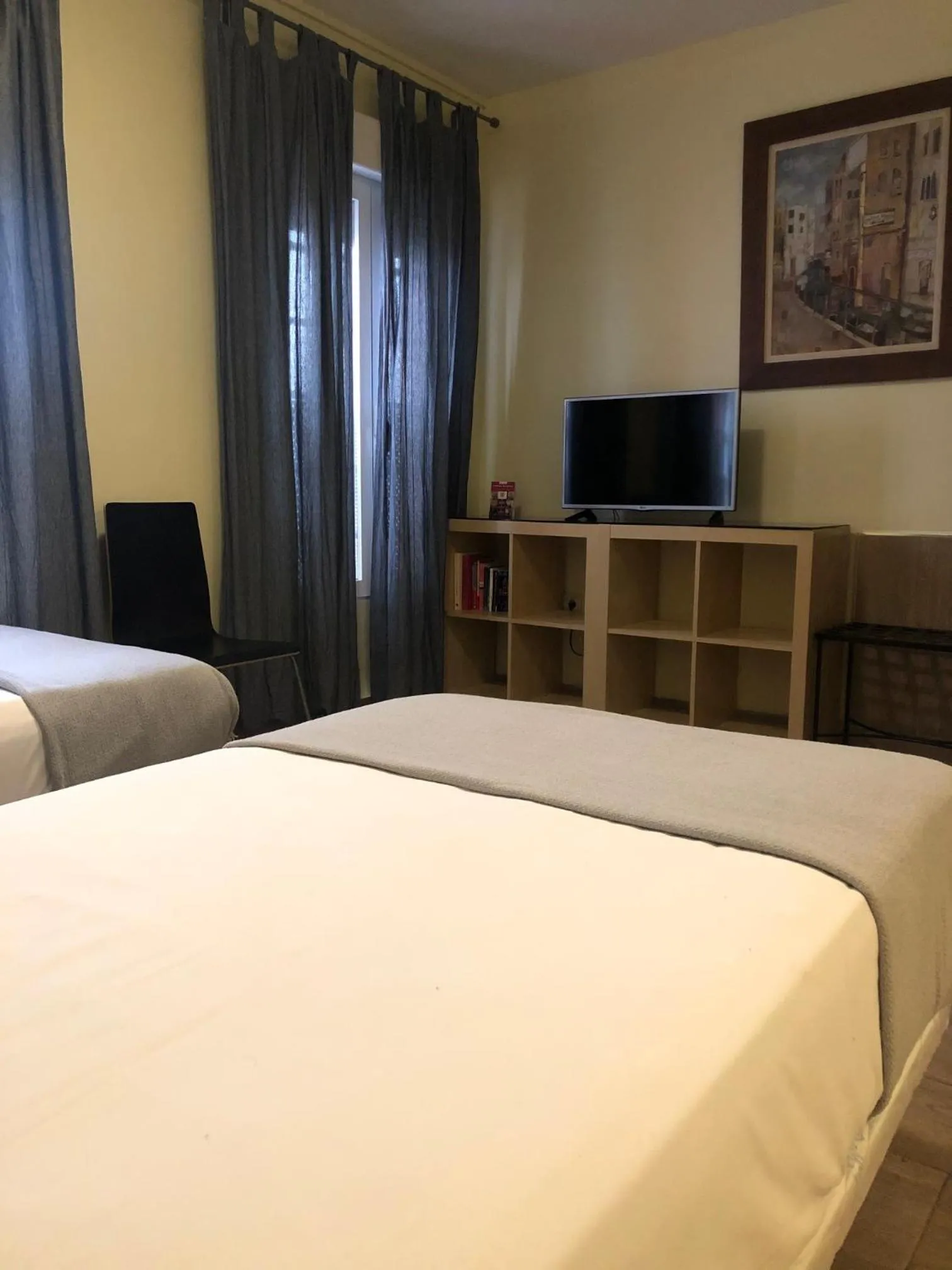 Decorative detail, Bed in Hospedería Luis de Góngora