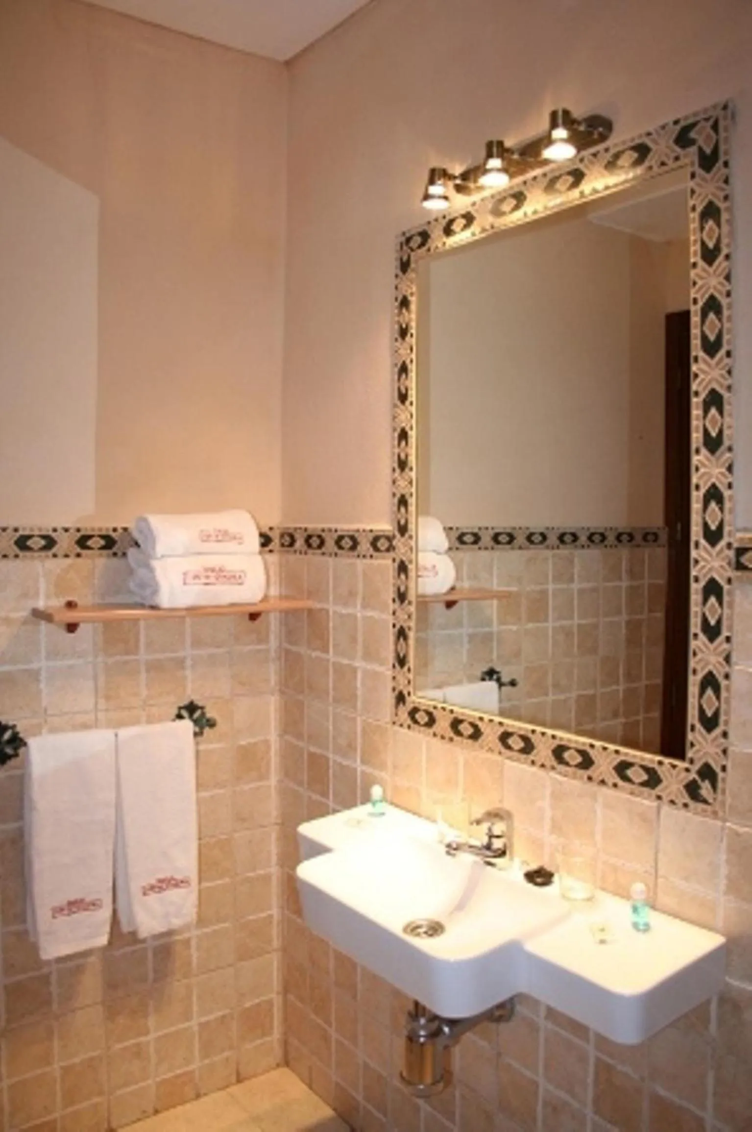Bathroom in Hospedería Luis de Góngora