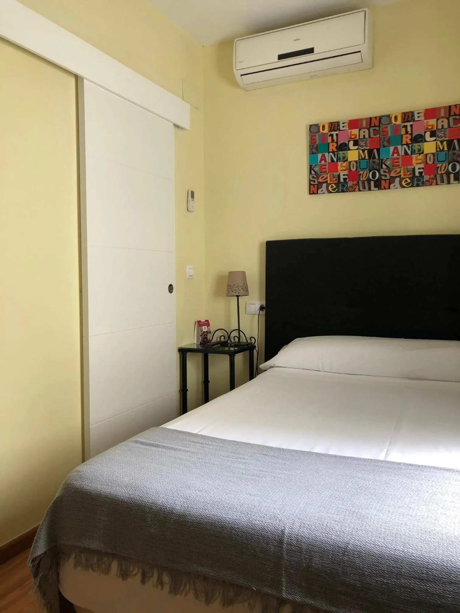 Bedroom, Bed in Hospedería Luis de Góngora