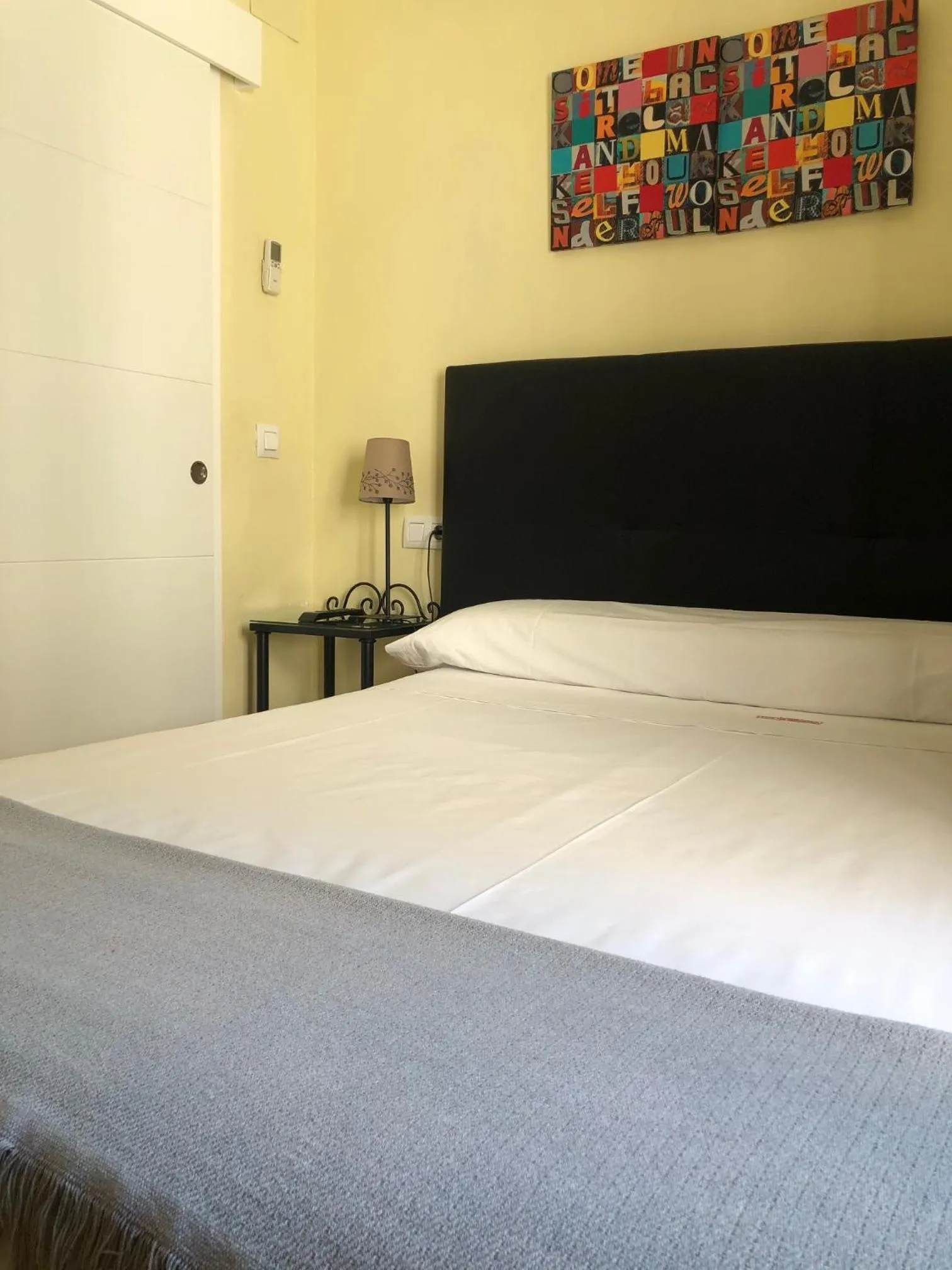 Bedroom, Bed in Hospedería Luis de Góngora