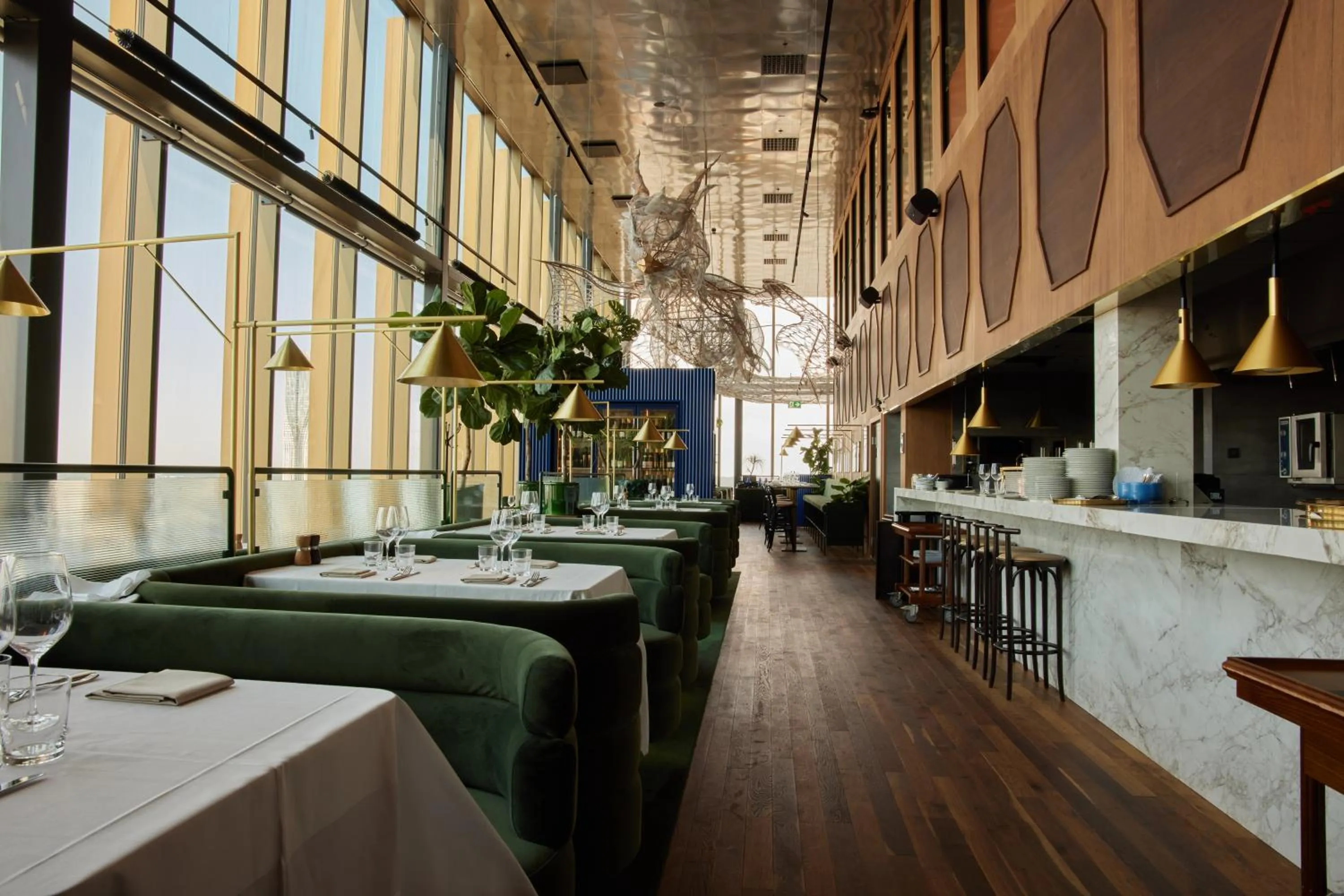 Restaurant/places to eat in Clarion Hotel Draken