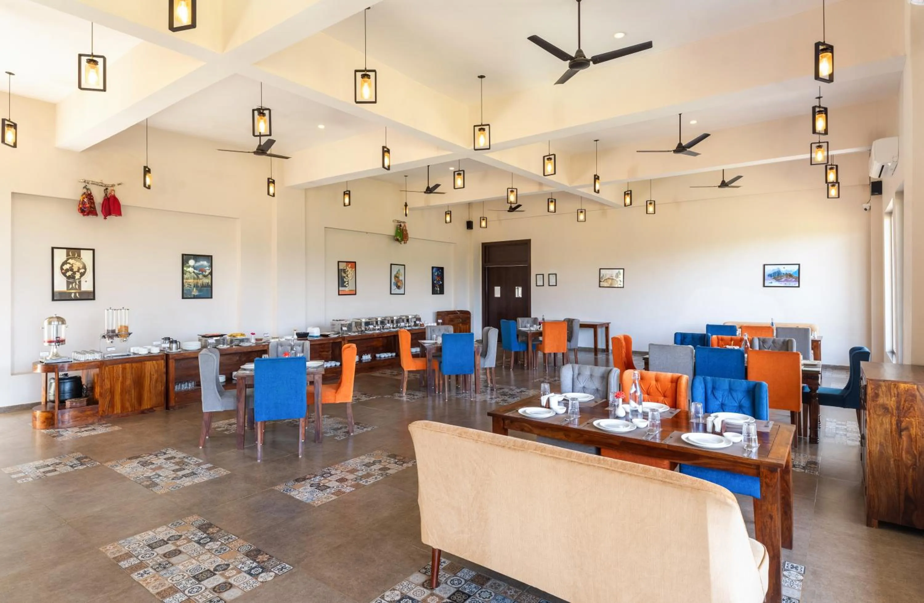 Restaurant/places to eat in Kumbhal Exotica Resort Kumbhalgarh