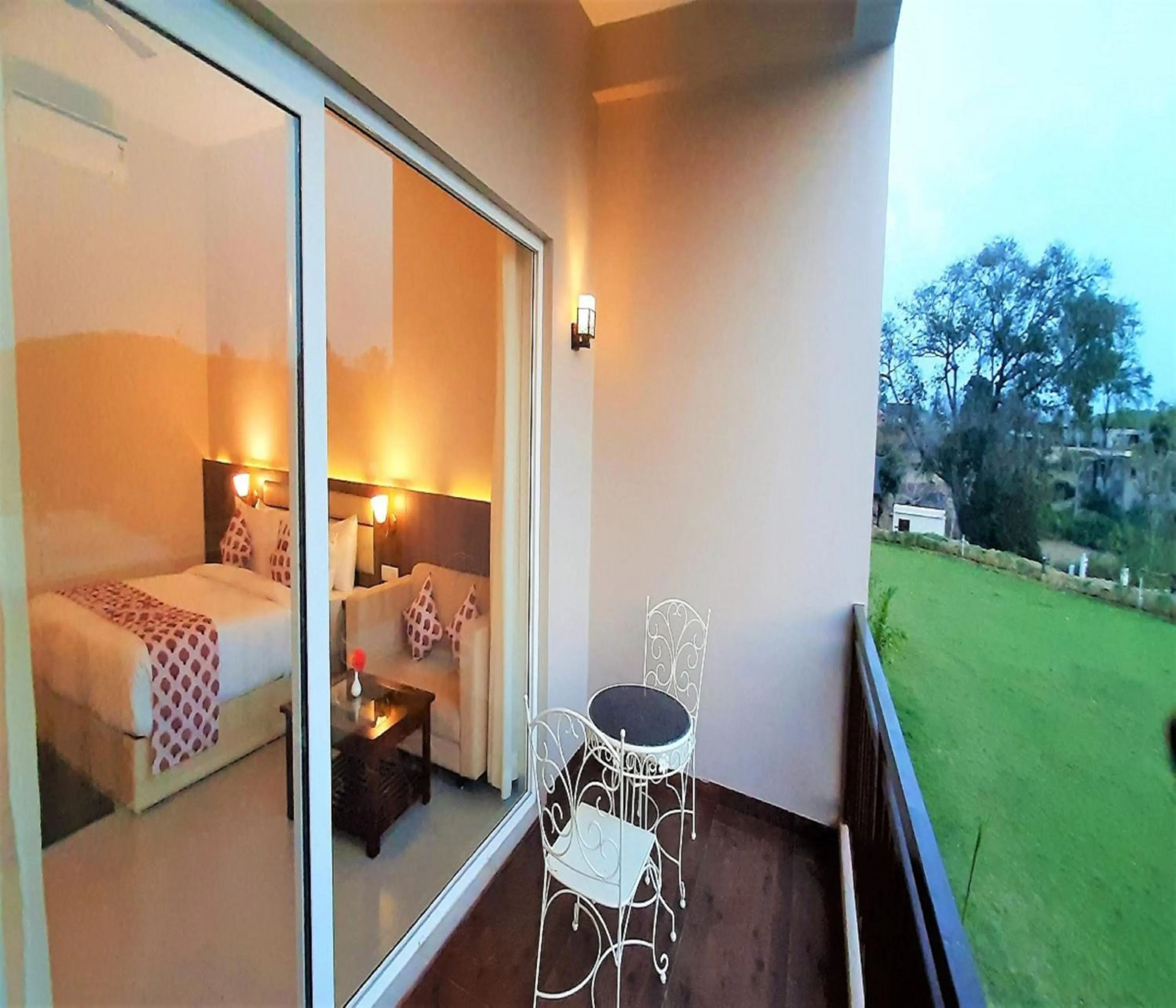 Garden, Bed in Kumbhal Exotica Resort Kumbhalgarh