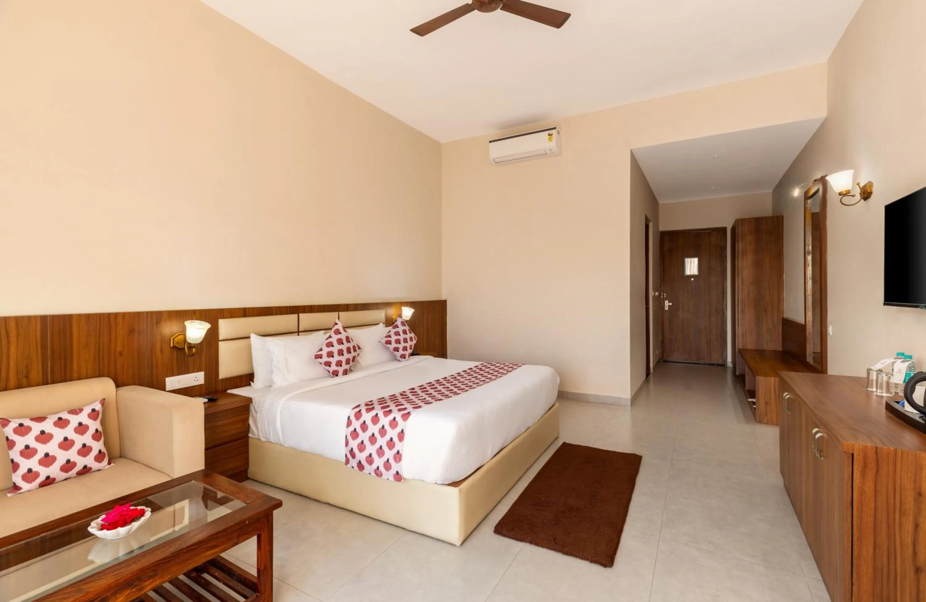 Bed in Kumbhal Exotica Resort Kumbhalgarh