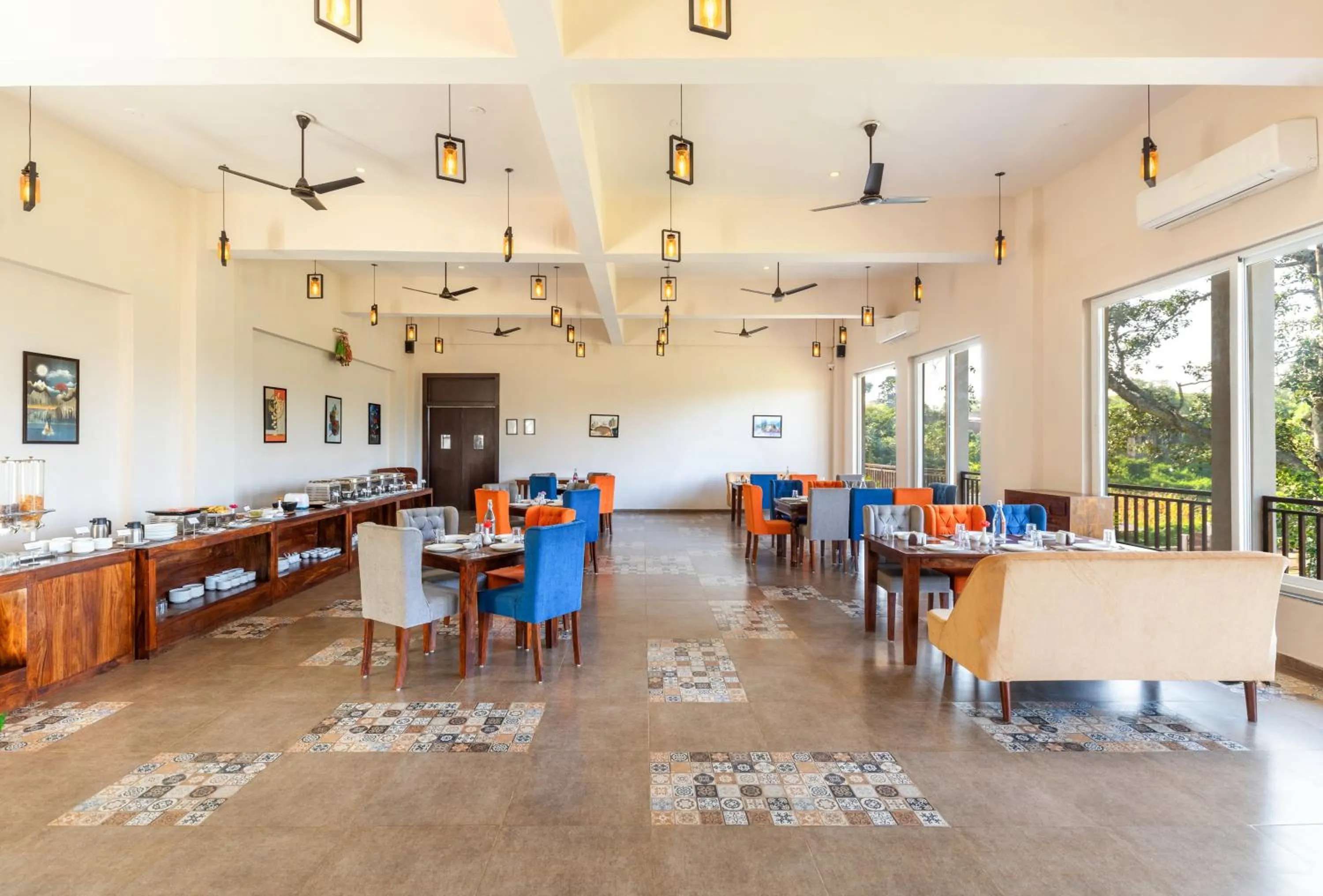 Restaurant/places to eat in Kumbhal Exotica Resort Kumbhalgarh