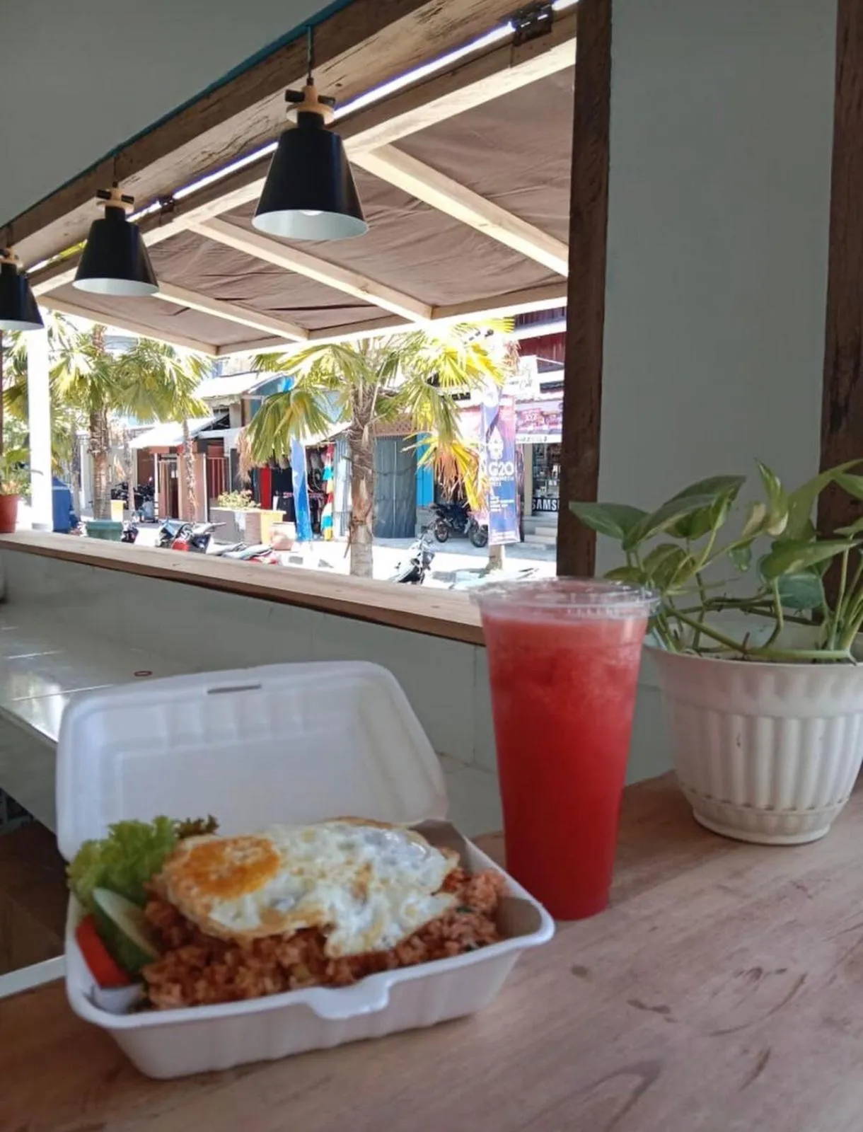 Food in Komodo Indah Hotel