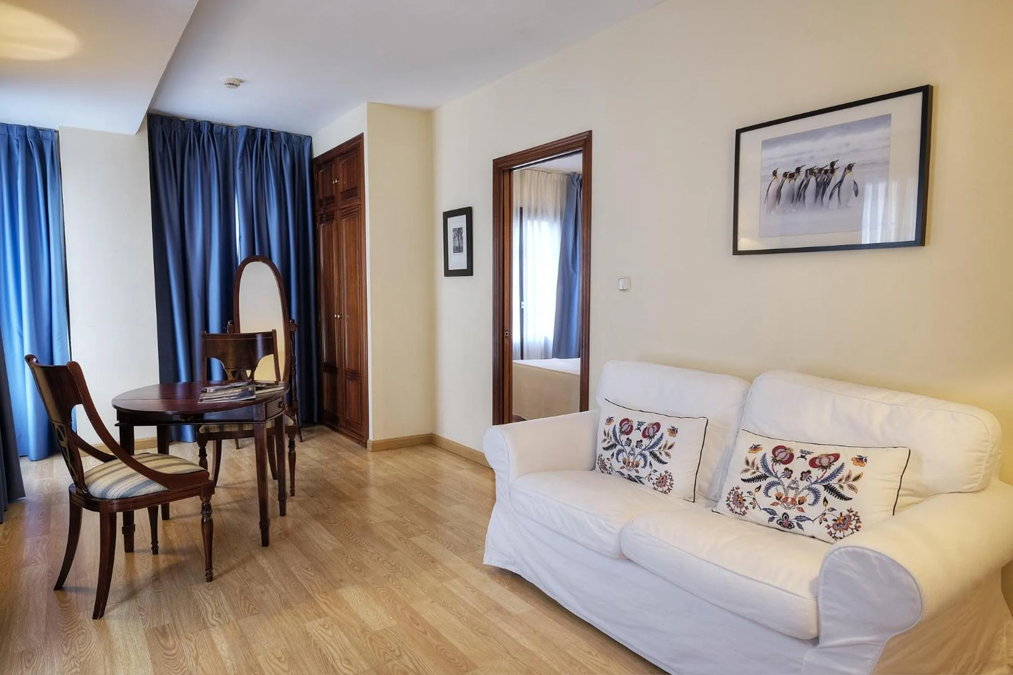 Living room in Hotel y Apartamentos Arias