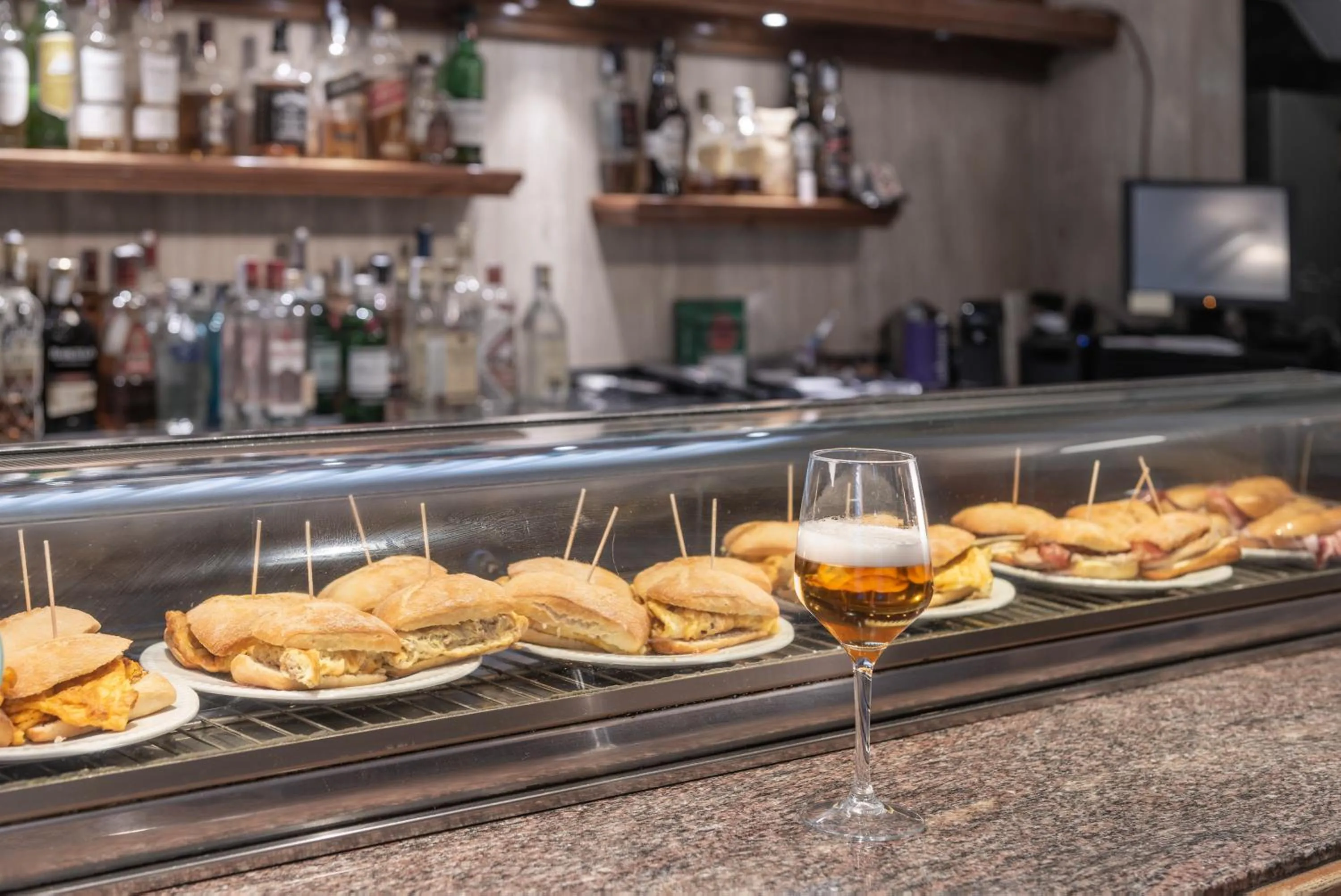 Lounge or bar in Hospedium Hotel Sky Blu Loiu