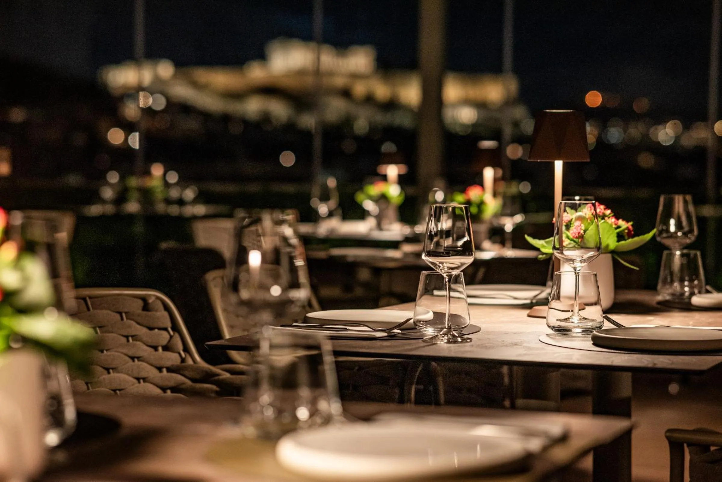 Restaurant/places to eat in 507 Athens