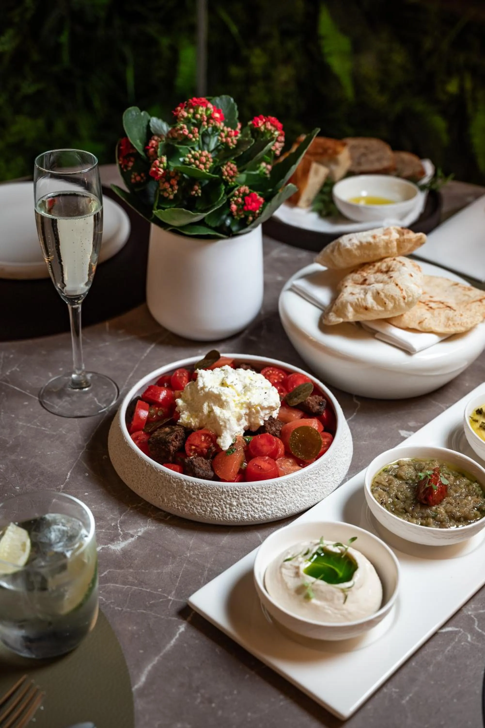 Restaurant/places to eat in 507 Athens