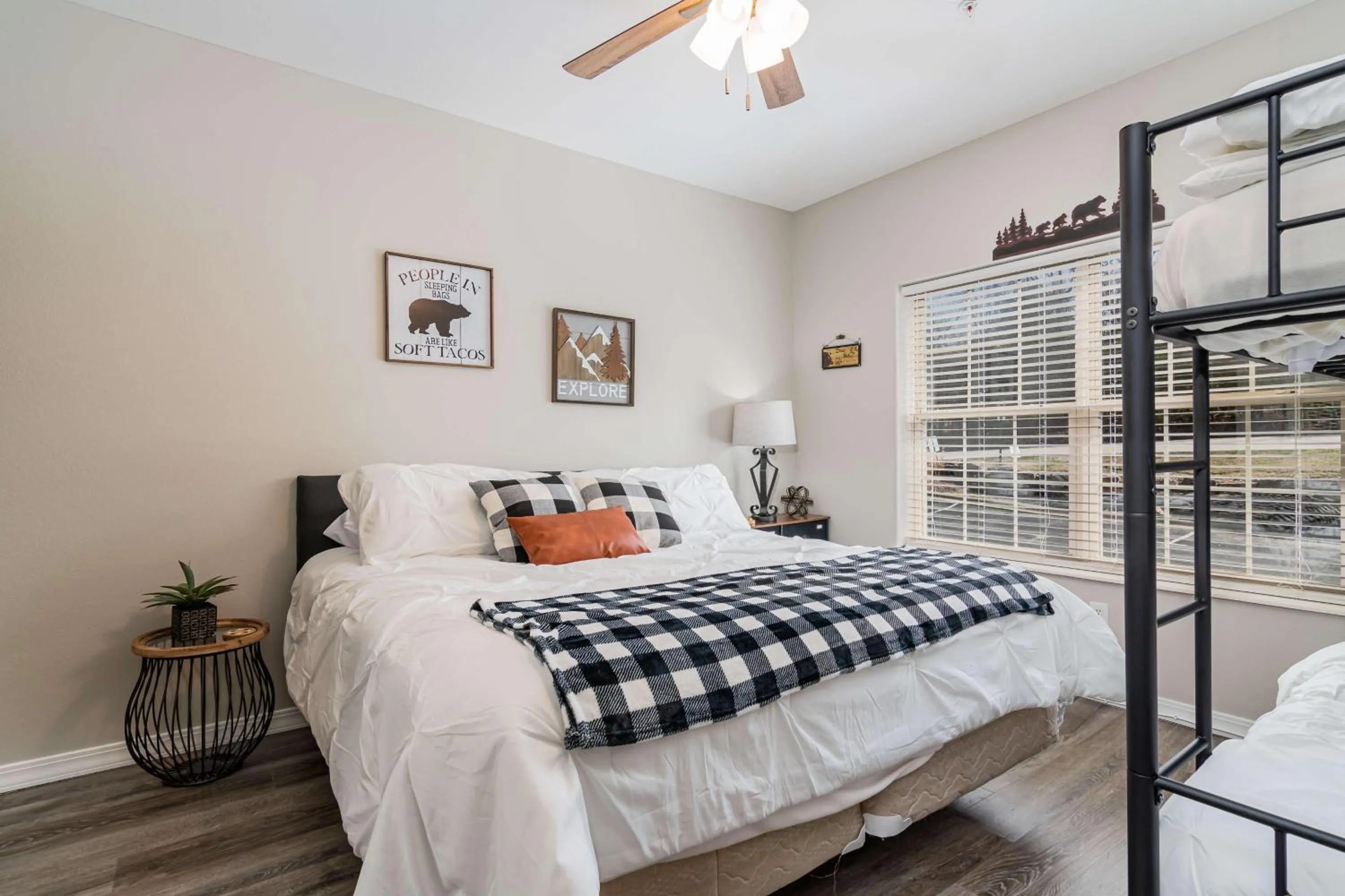 Bed in Sunset at Watersedge Condo