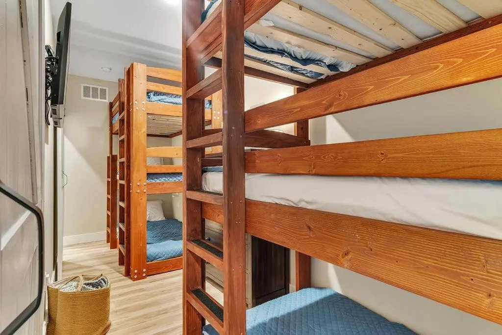 Bed in Lochview Lodge