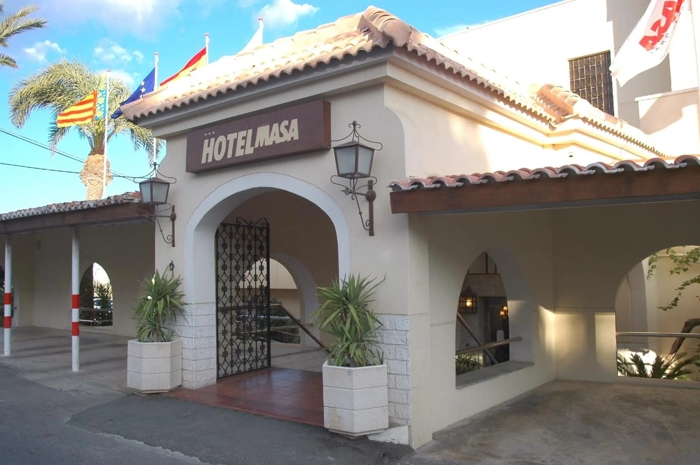 Facade/entrance in Hotel Masa International